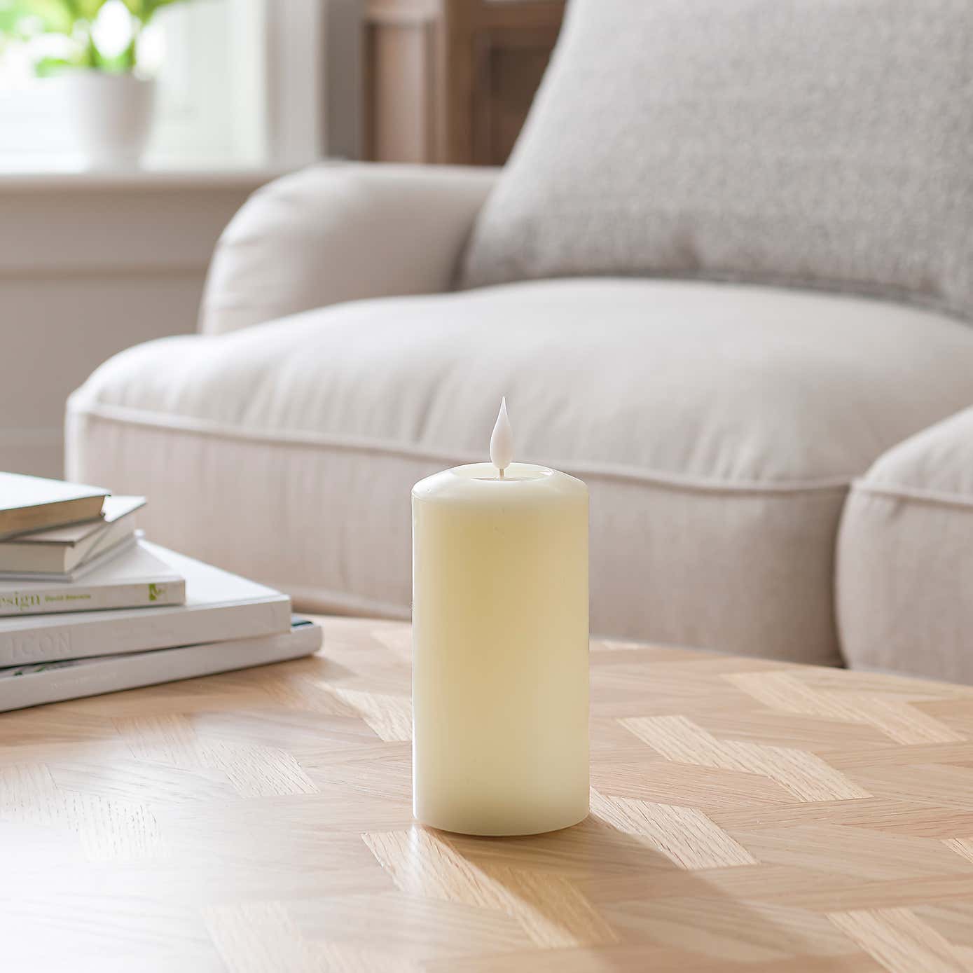 LED Wax Pool Pillar Candle