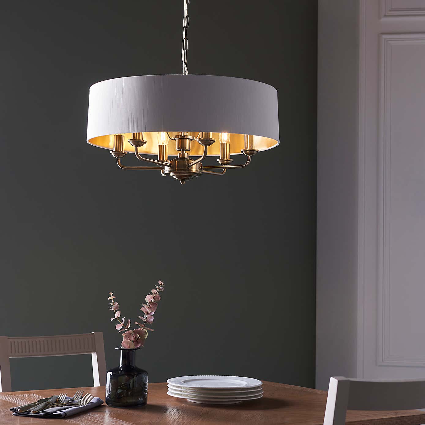Vogue Sandringham 6 Light Pendant Light