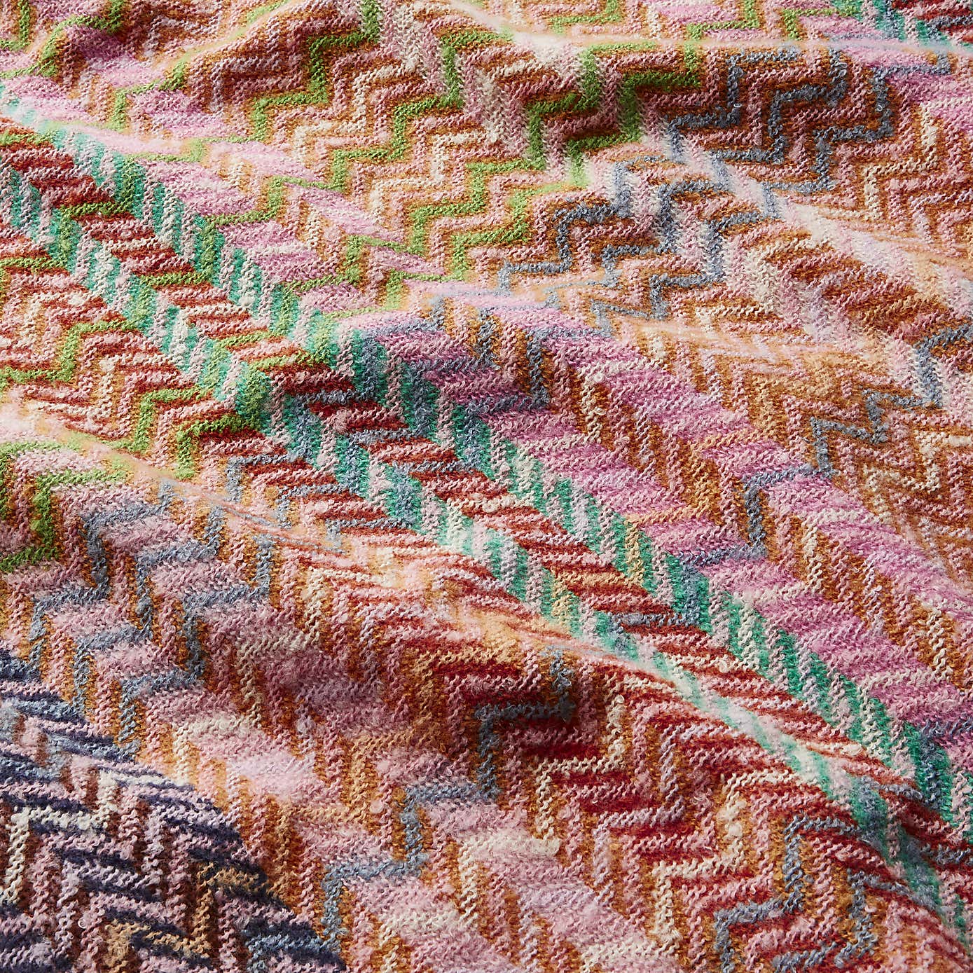 Zig Zag Throw 130cm x 180cm