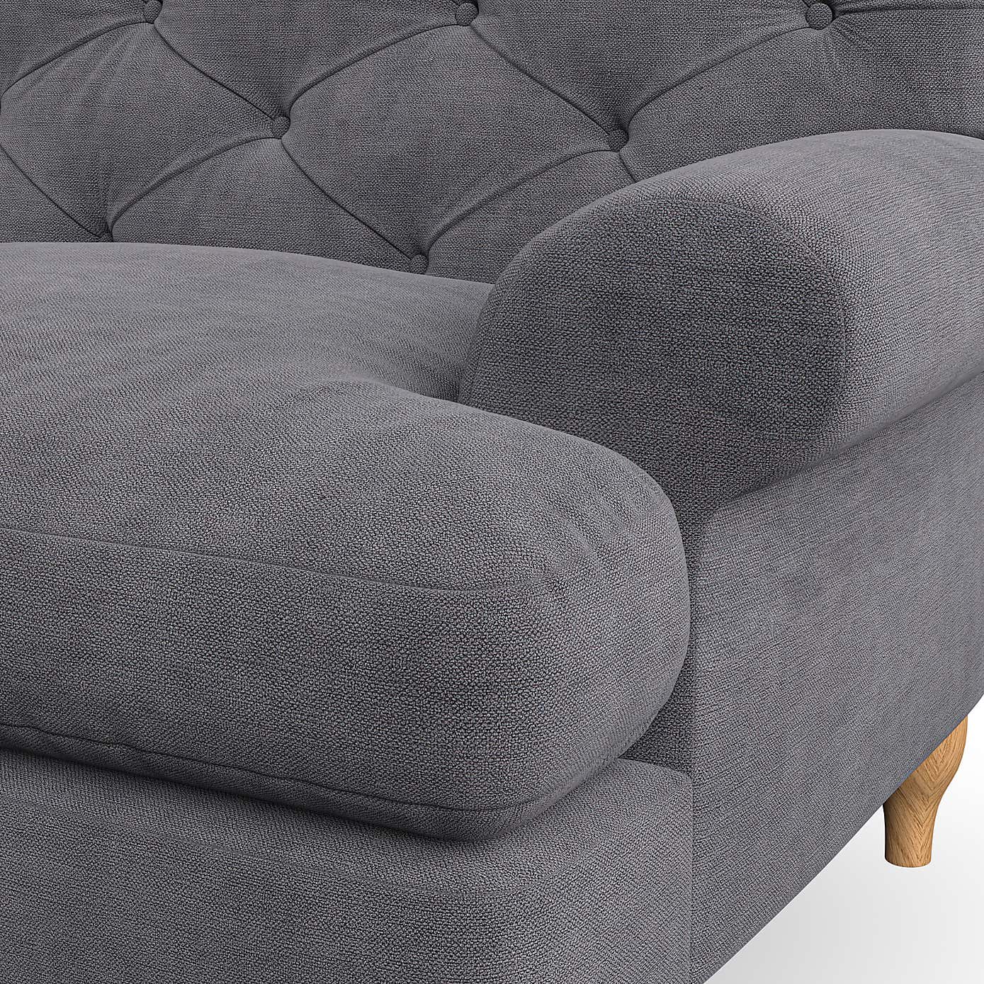 Canterbury Snuggle Chair