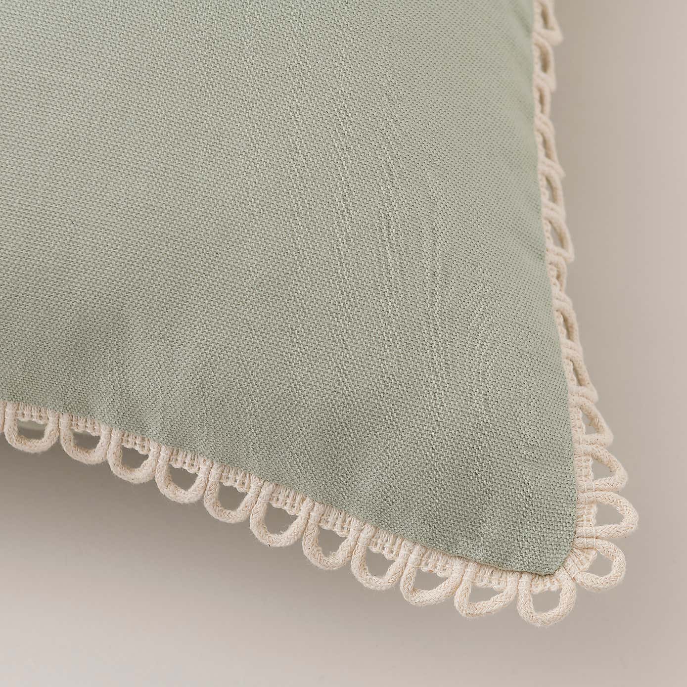 Scalloped Edge Cotton Square Cushion Cover