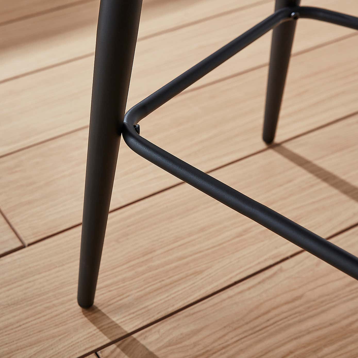 Lillia Boucle Bar Stool