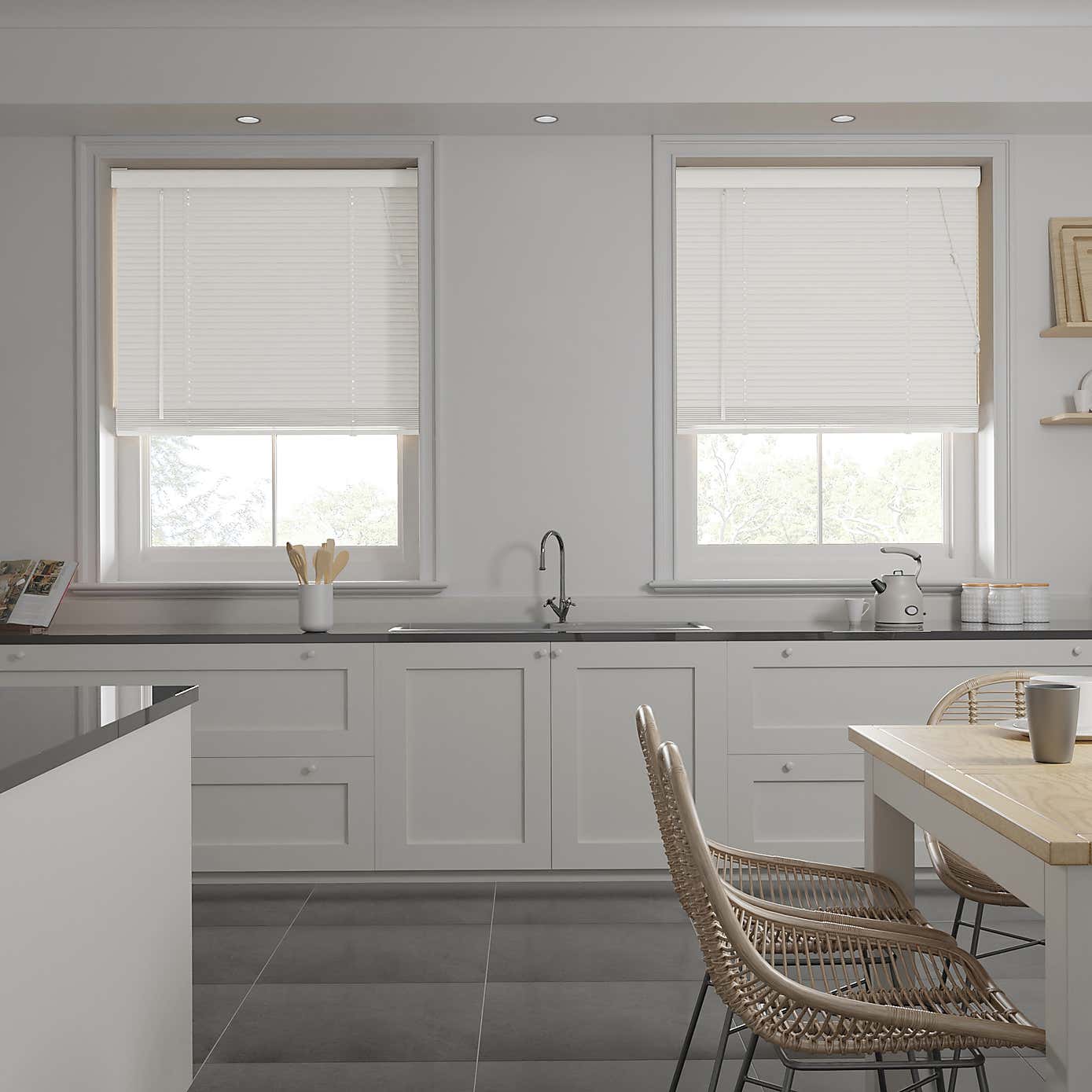 Fauxwood Venetian Blind