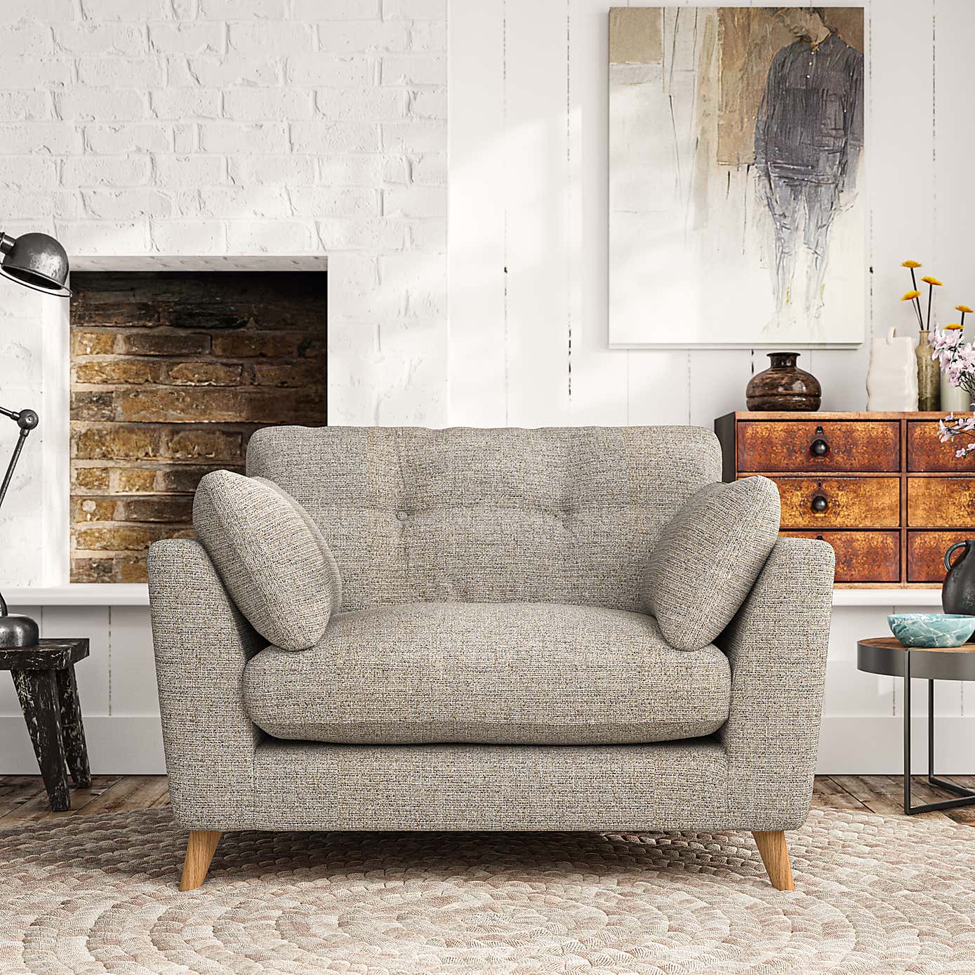 Peyton Snuggle Chair