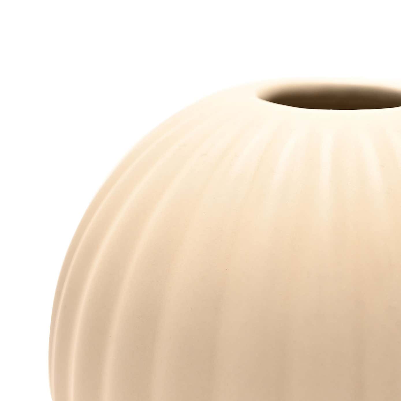 Hestia Ribbed Ceramic Round Vase