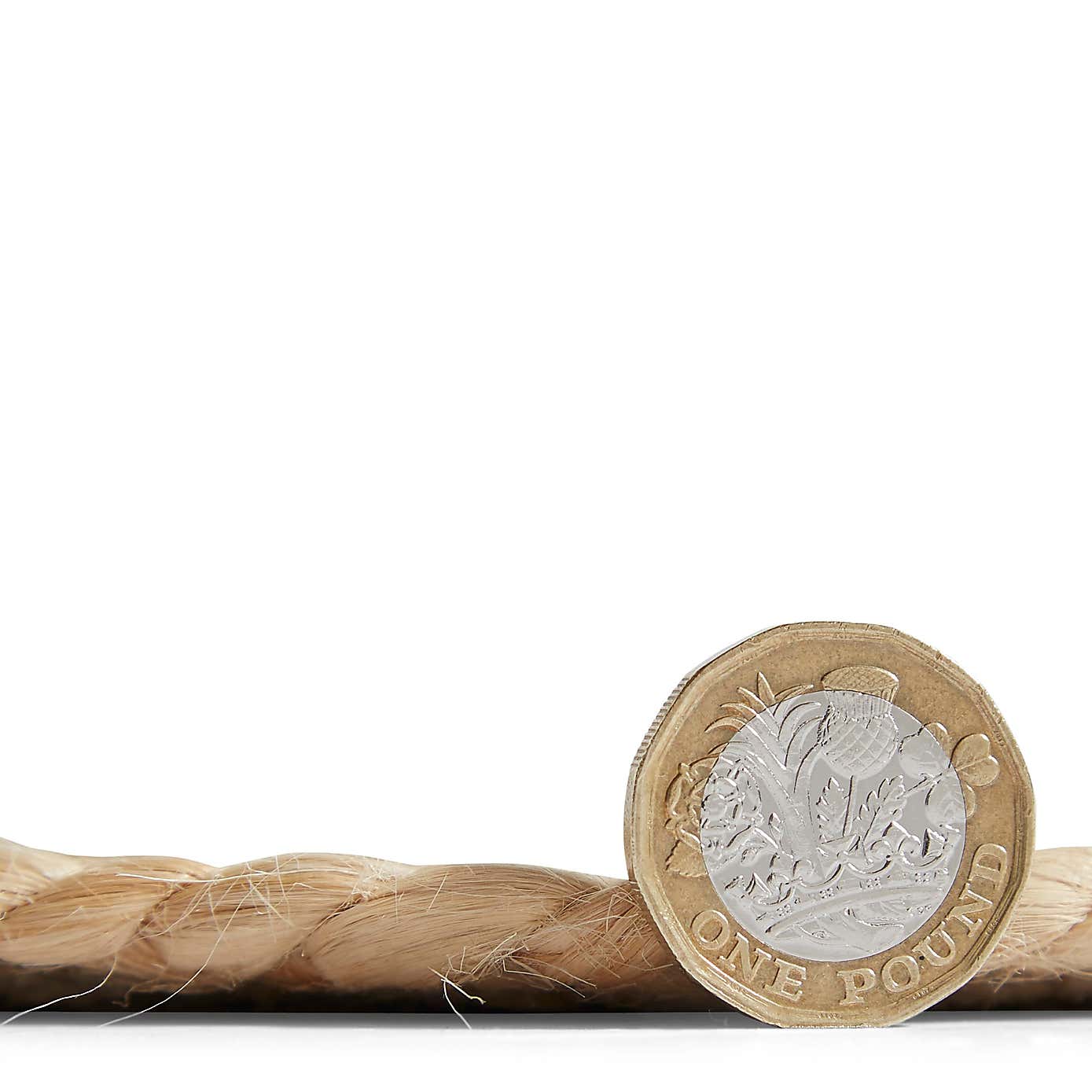 Savannah Scallop Round Jute Rug