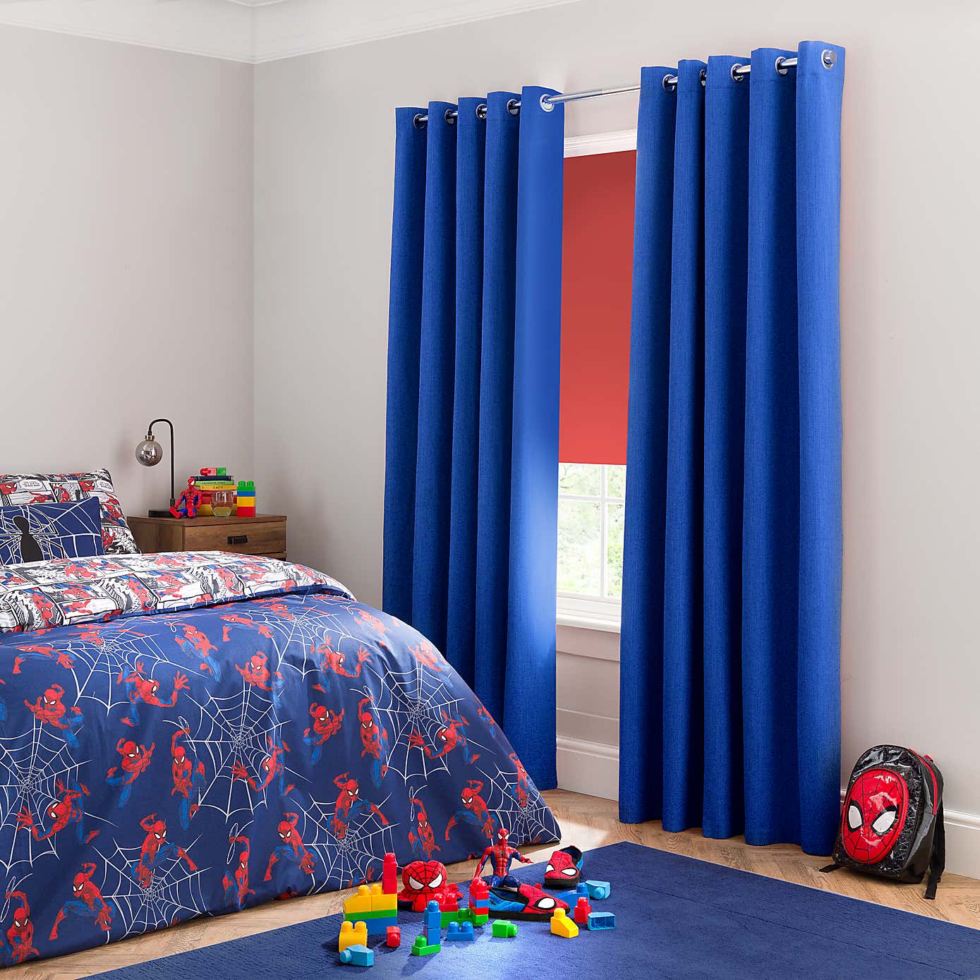 Solar Blackout Eyelet Curtains