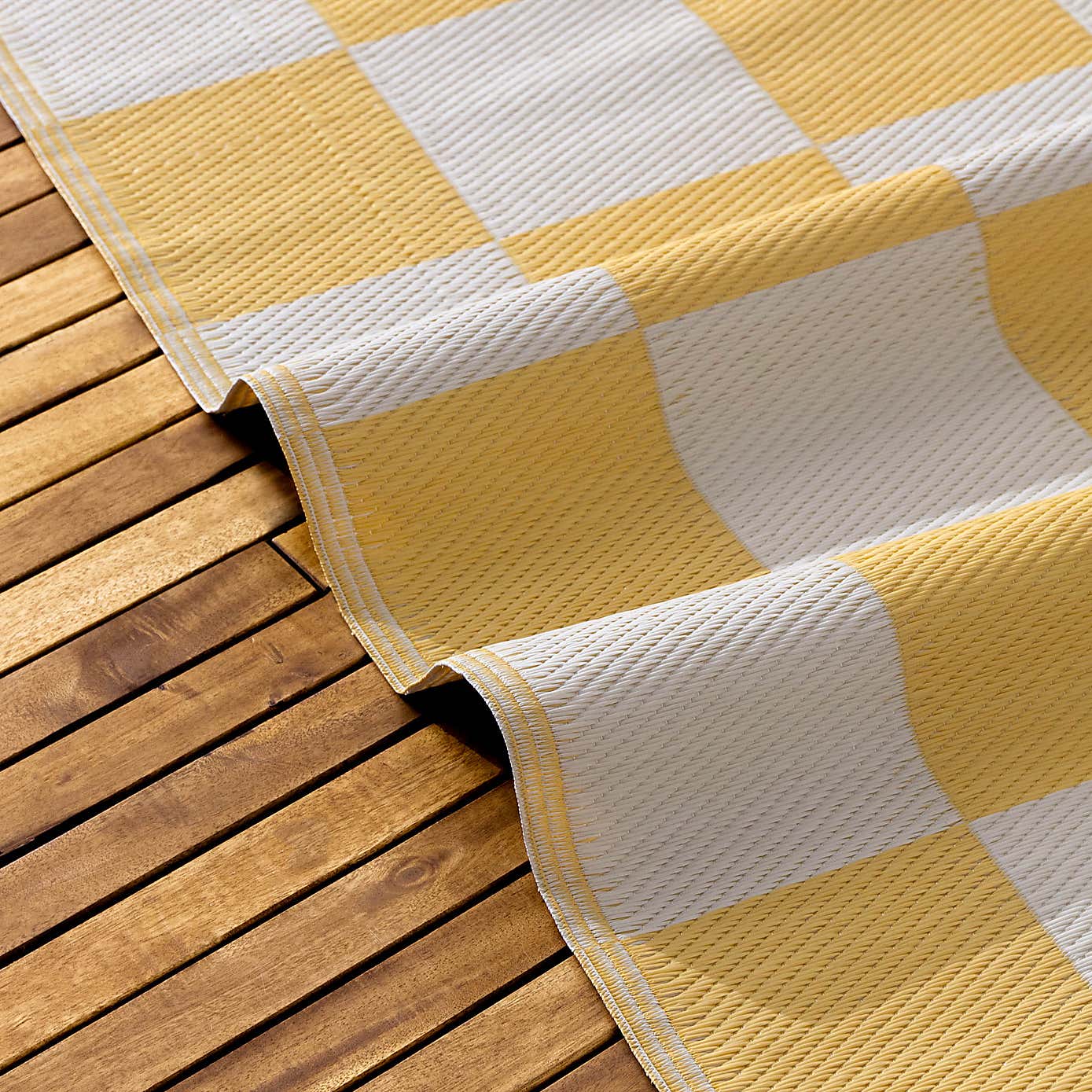 Furn Checkerboard Indoor Outdoor Rug