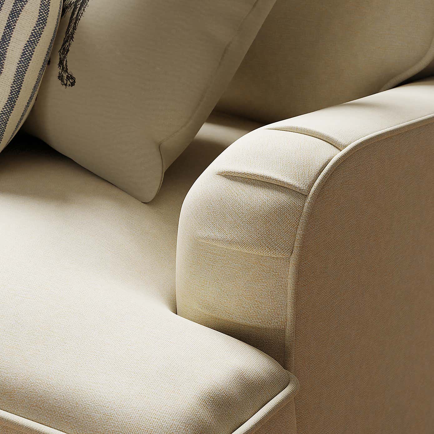 Beatrice Luna Snuggle Chair