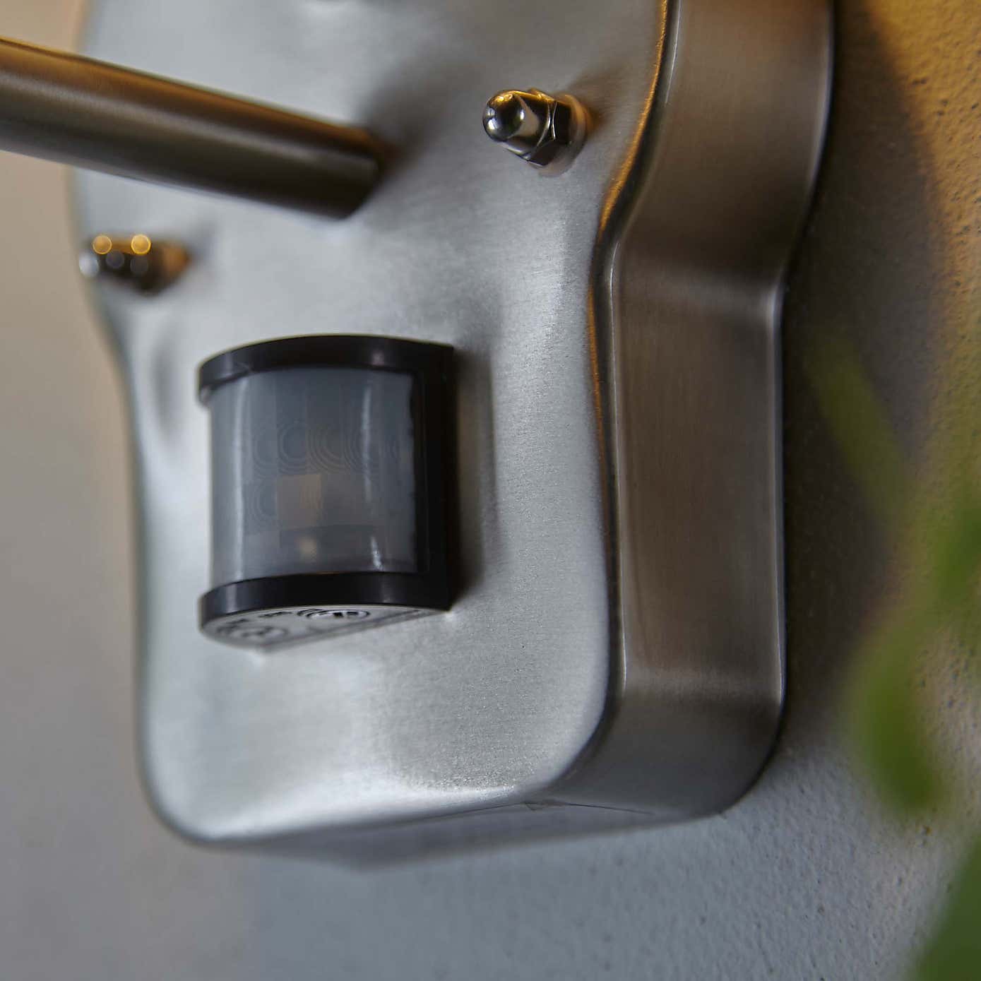 Vogue Lighting Holden Outdoor PIR Wall Light