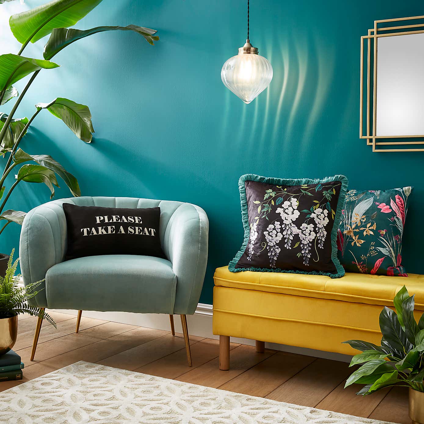 Wysteria Velour Cushion 43x43