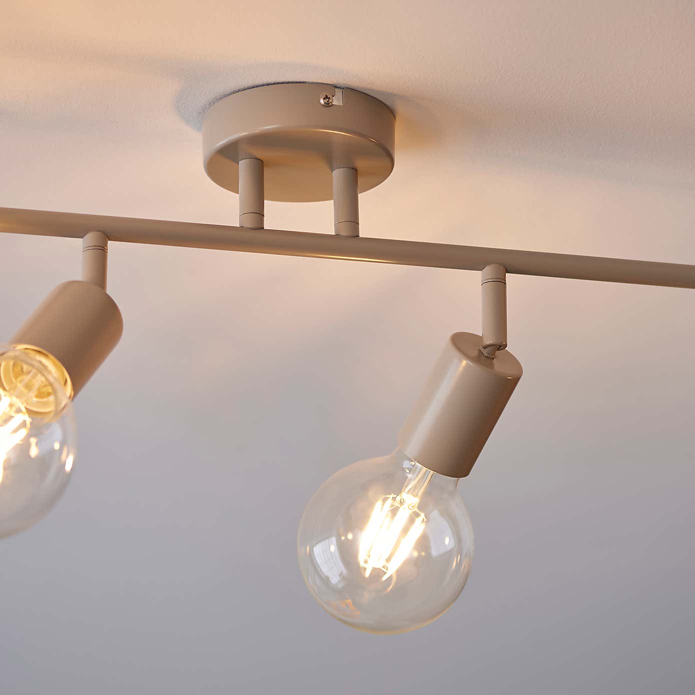 Koppla 4 Light Spotlight Bar