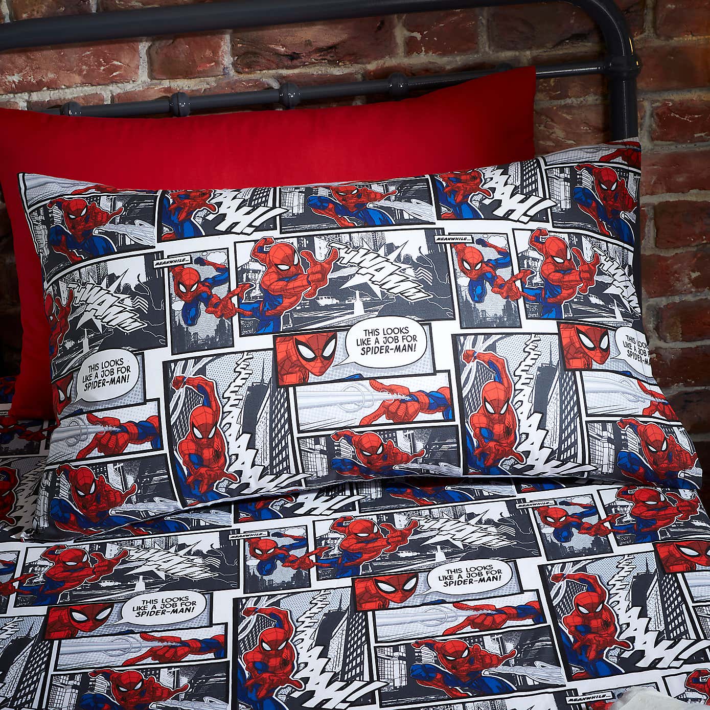 Disney Spiderman Duvet Cover and Pillowcase Set