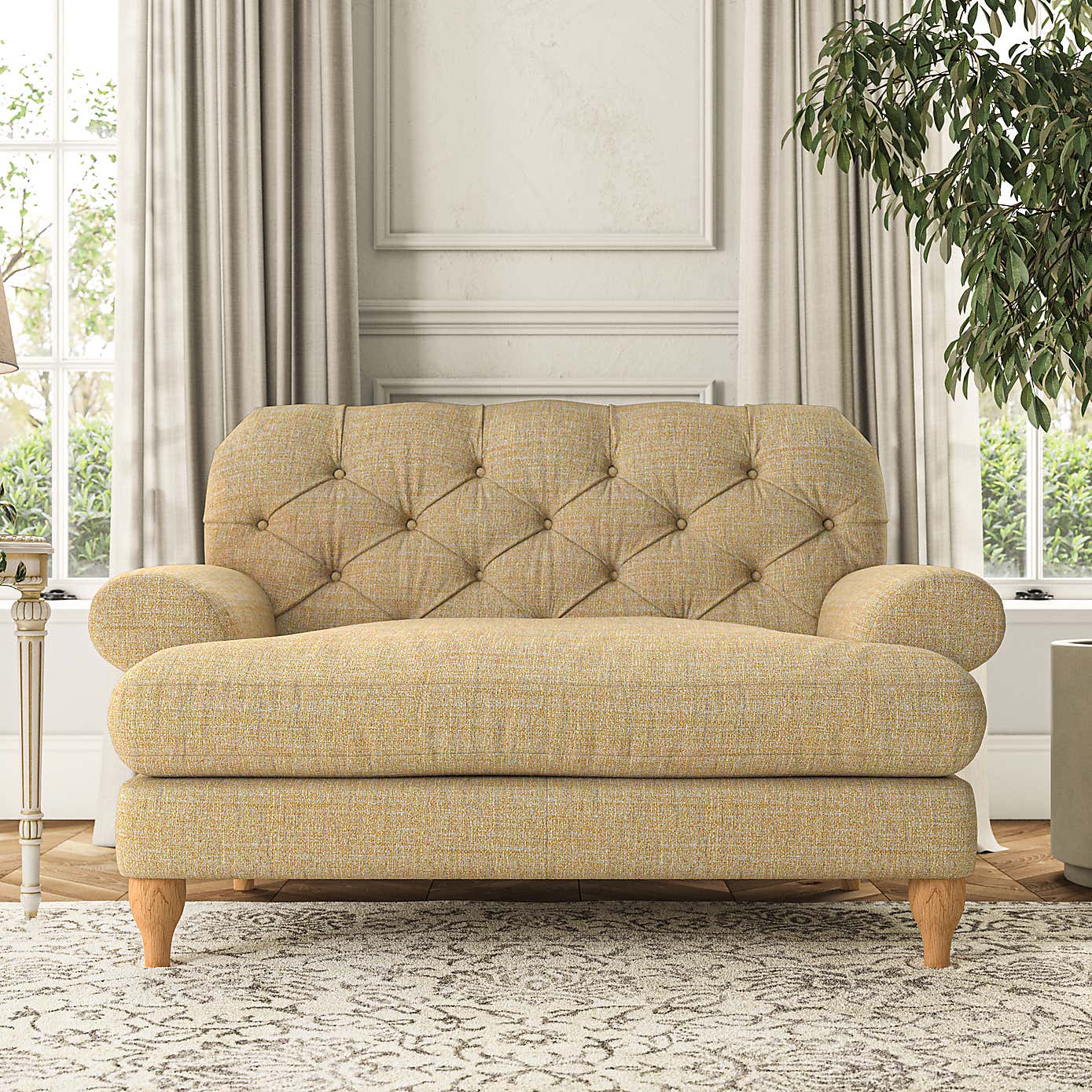 Canterbury Snuggle Chair