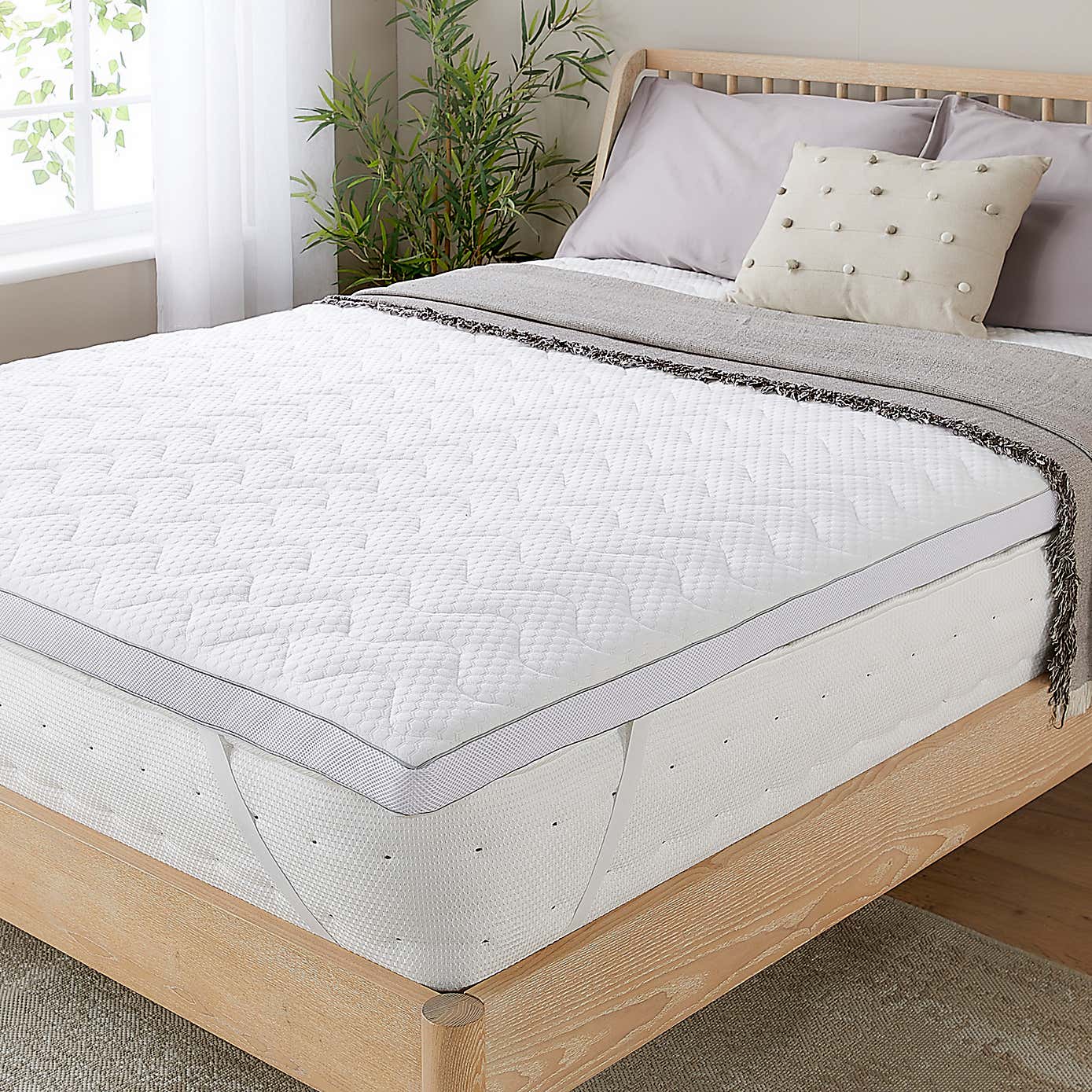 Snuggledown Clean and Protect Mattress Topper