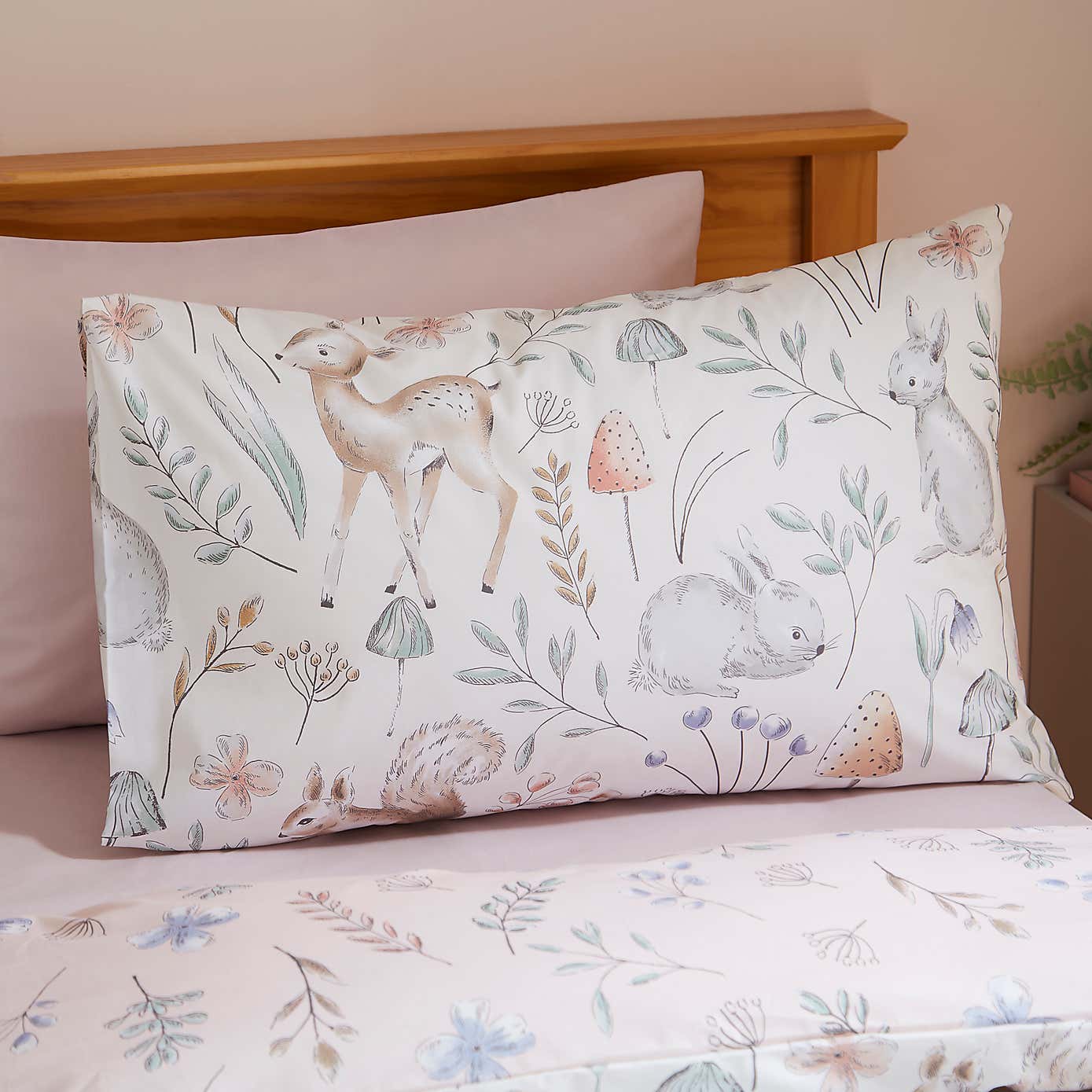 Woodland Reversible Pink Duvet and Pillowcase Set