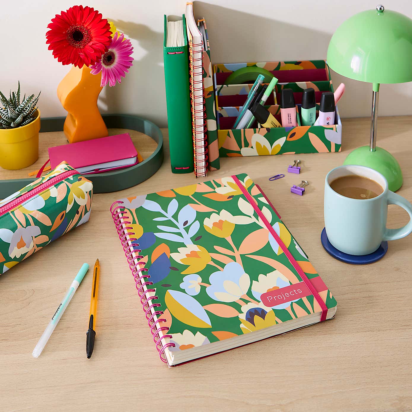 Elements Feildsley Wiro Bound A4 Project Book