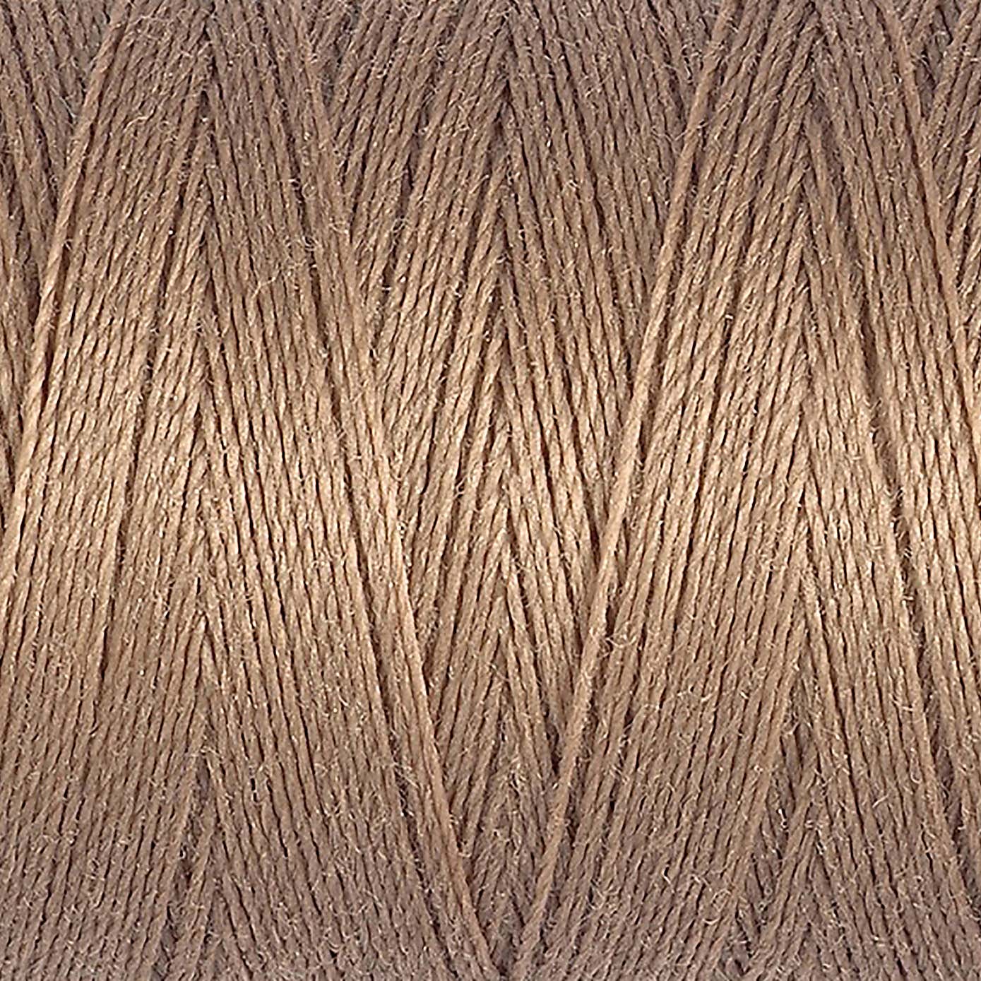 Gutermann Sew All Thread Fawn (139)