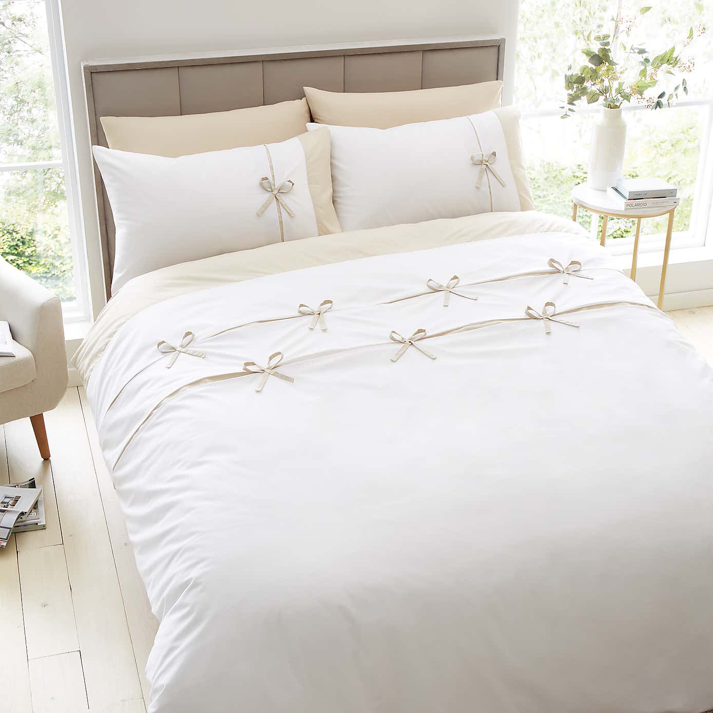Catherine Lansfield Milo Bow Duvet Cover & Pillowcase Set