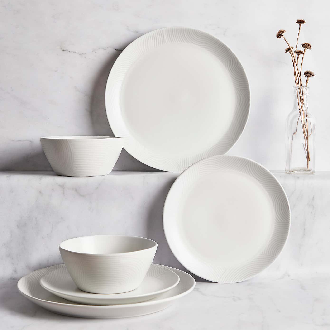 Curves 12 Piece Dinner Set