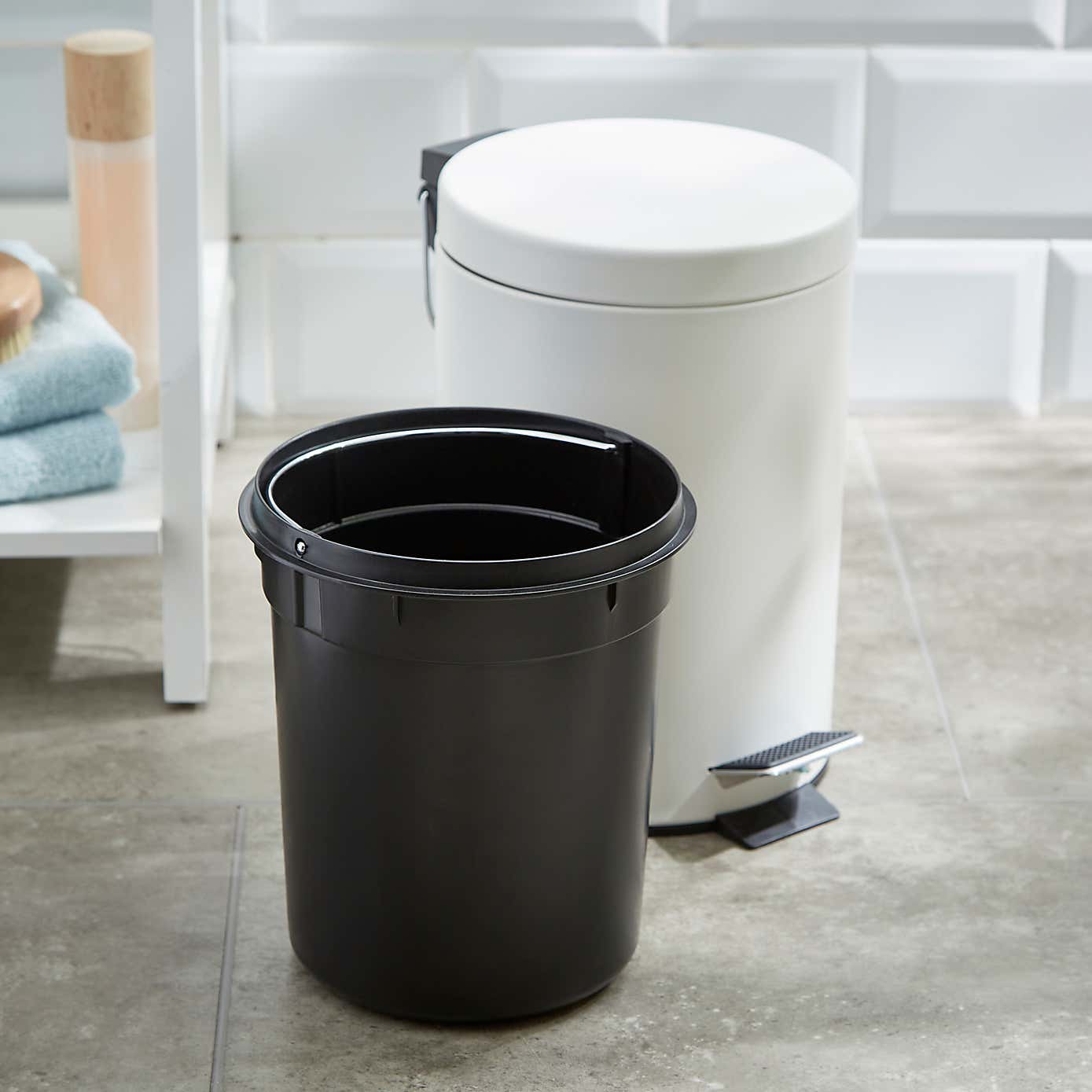 Black 3 Litre Bathroom Bin