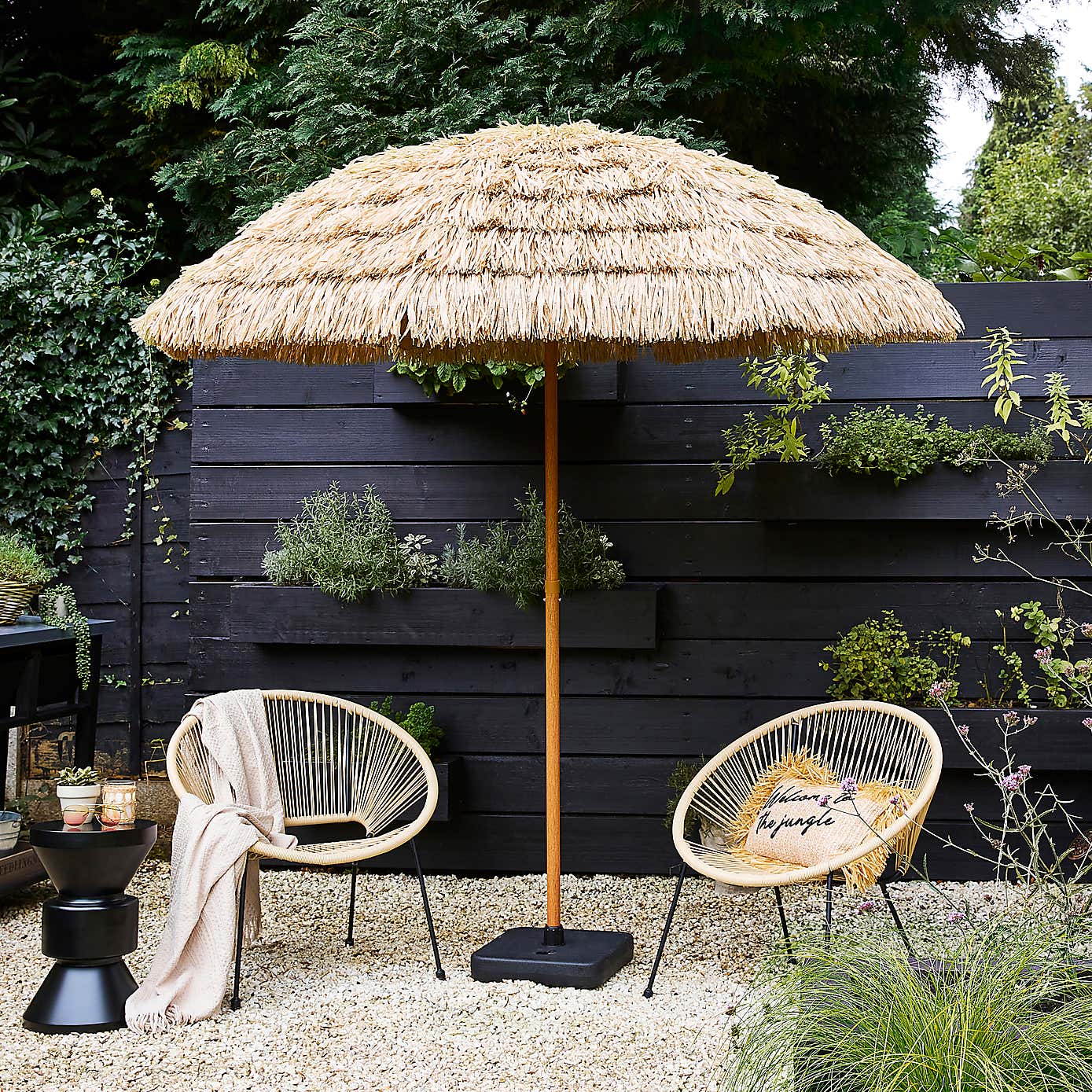 2.2m Natural Straw Parasol