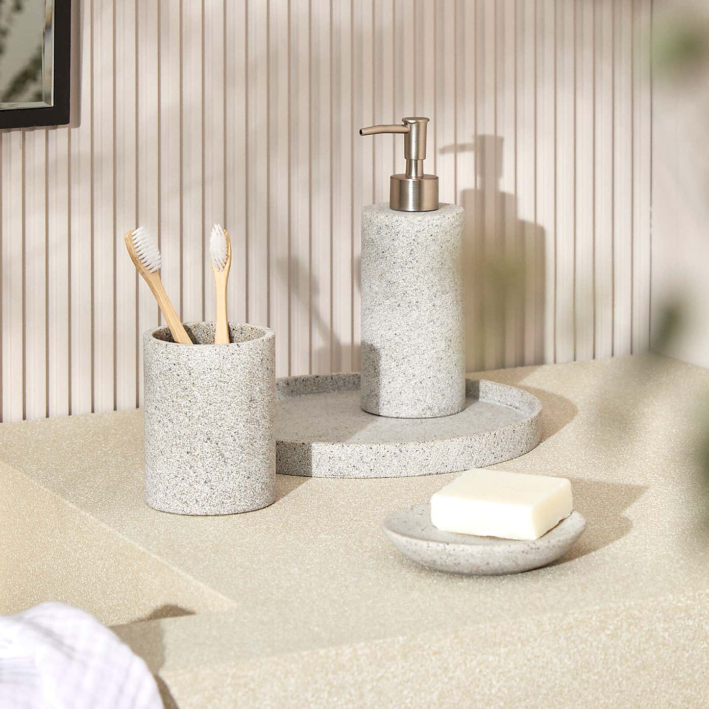 Recycled Polyresin Tray