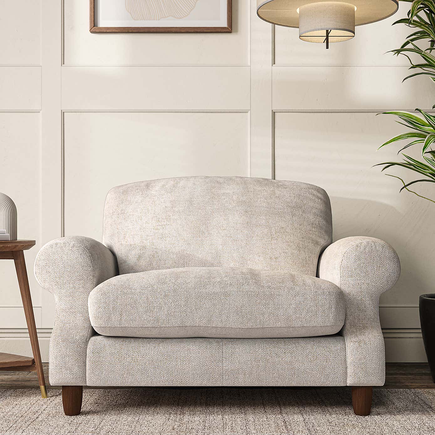 Ashford Snuggle Chair