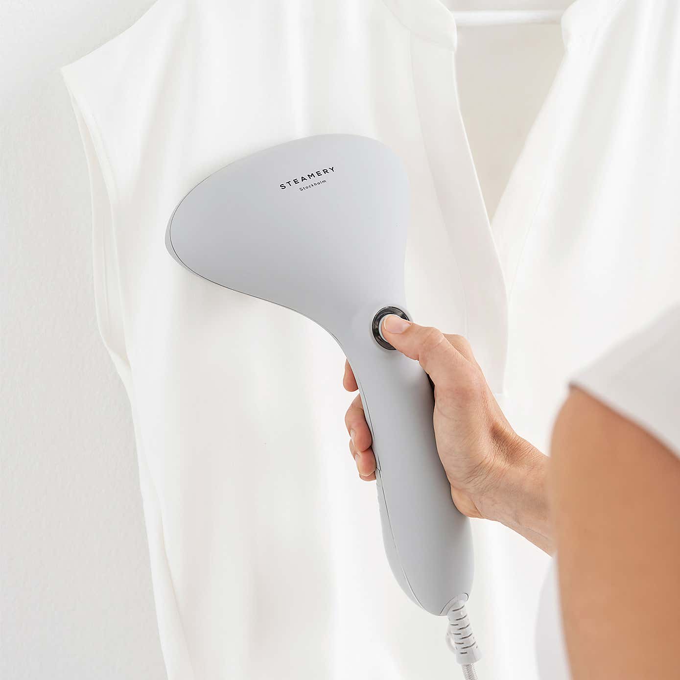 Steamery Cirrus 2 Handheld Steamer