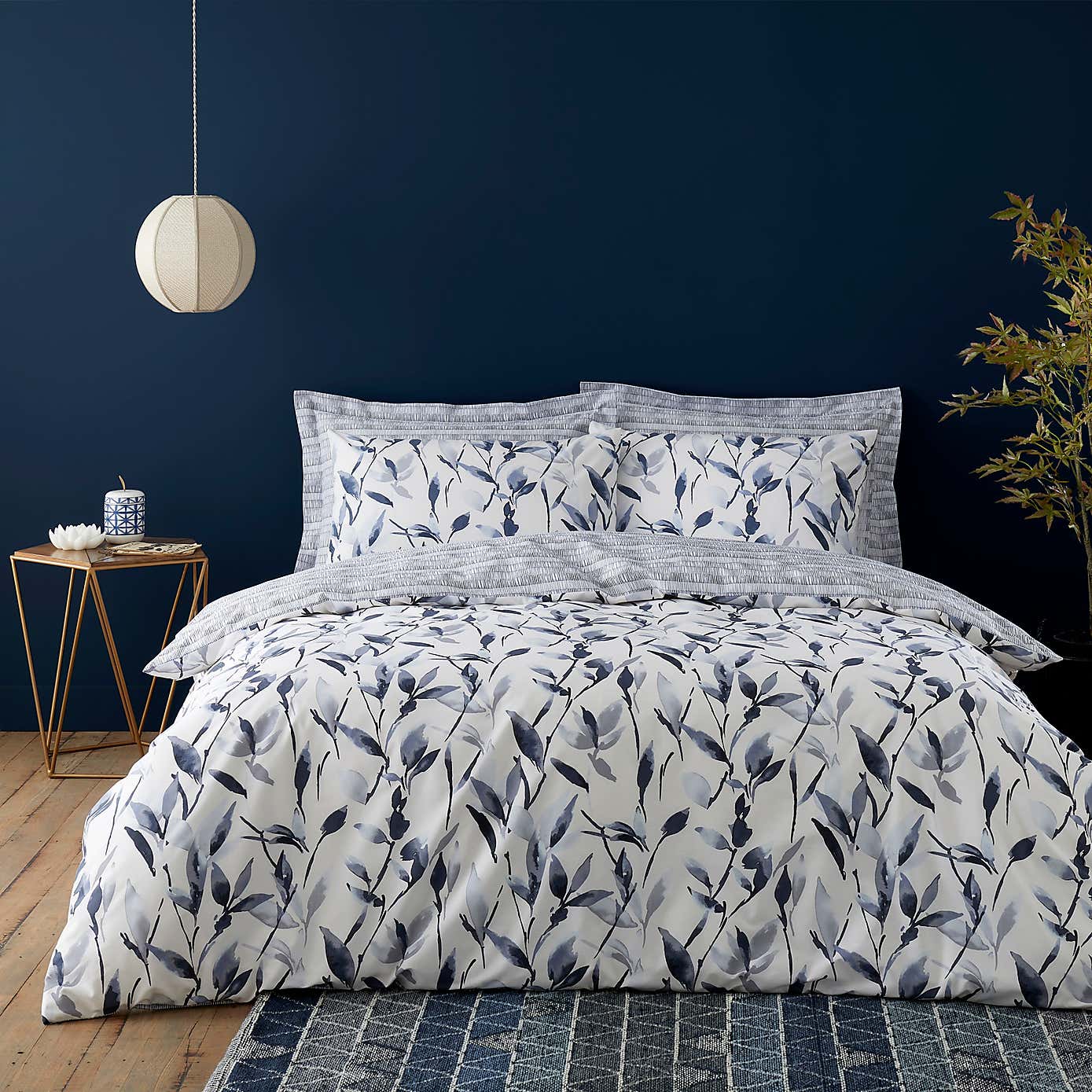 Zen Navy Standard Pillowcase Pair