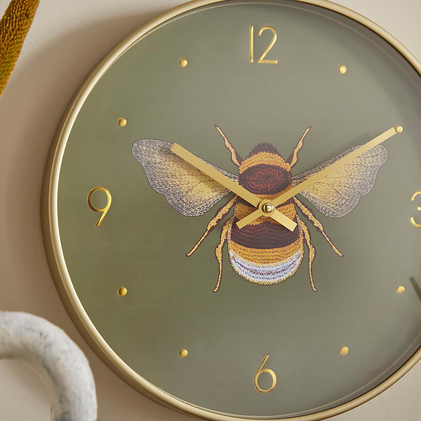 Bee Wall Clock