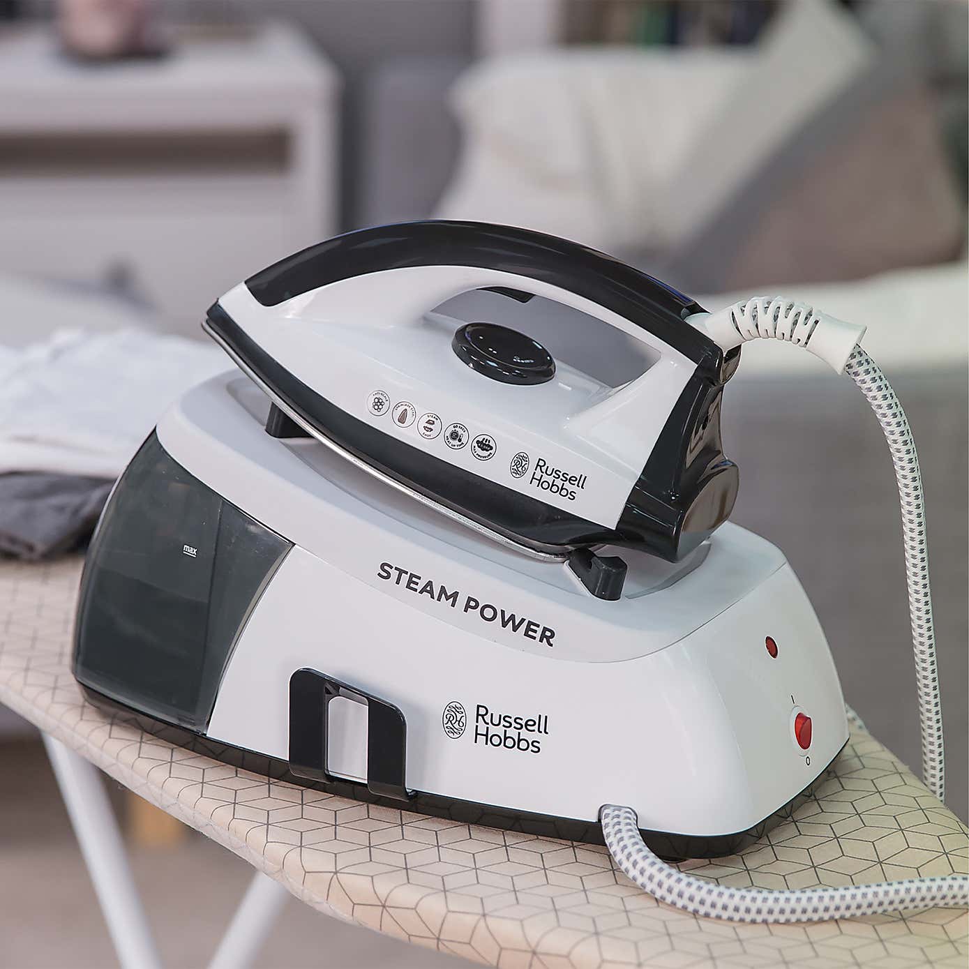 Russell Hobbs 2400W Steam Power Steam Generator