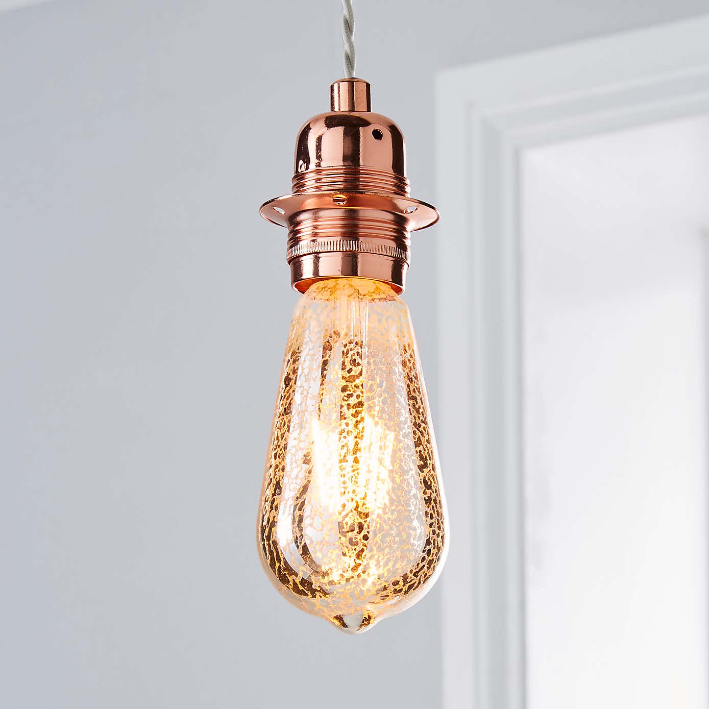 Dunelm 4 Watt ST64 ES LED Crackle Bulb