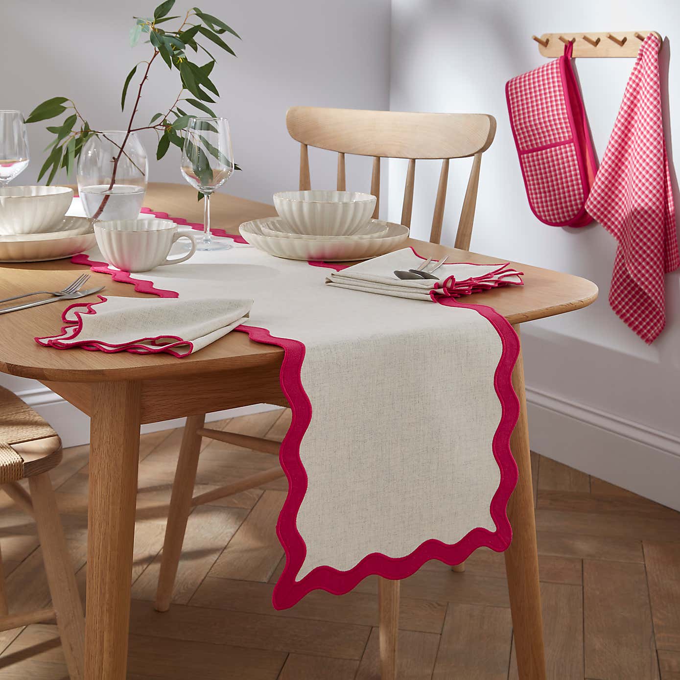 Set of 4 Scallop Napkins