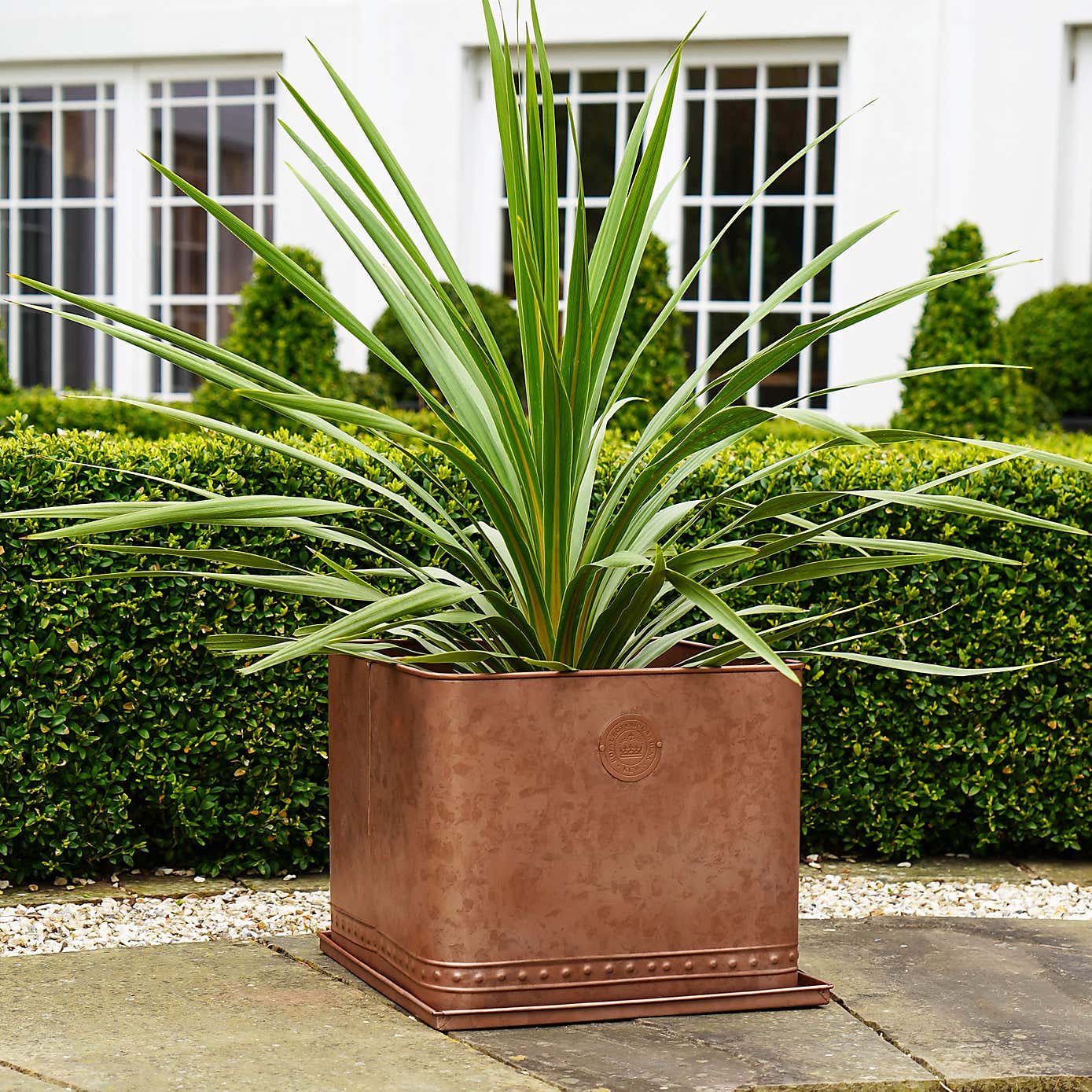 Kew Aged Regency Outdoor Square Planter