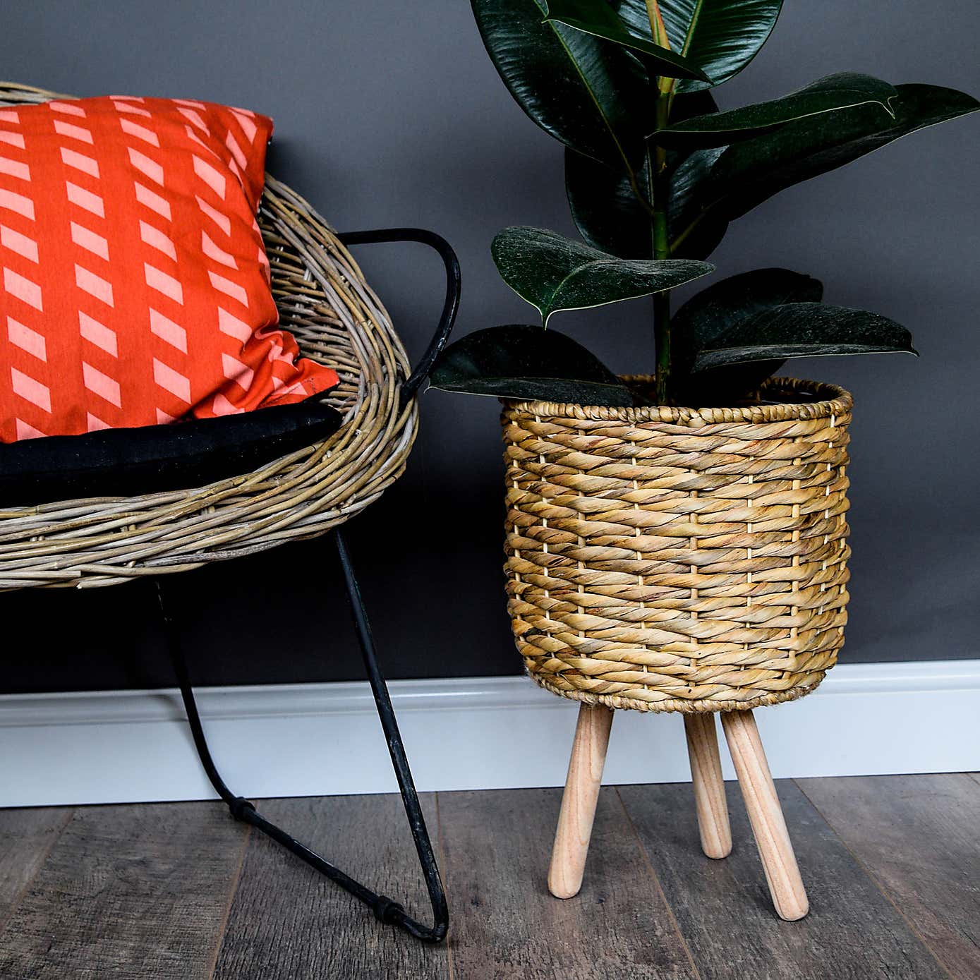 Water Hyacinth Line Basket Plant Pot