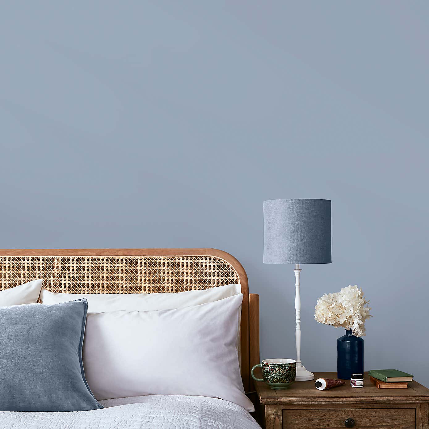 William Morris At Home Sea Draft Eggshell Paint