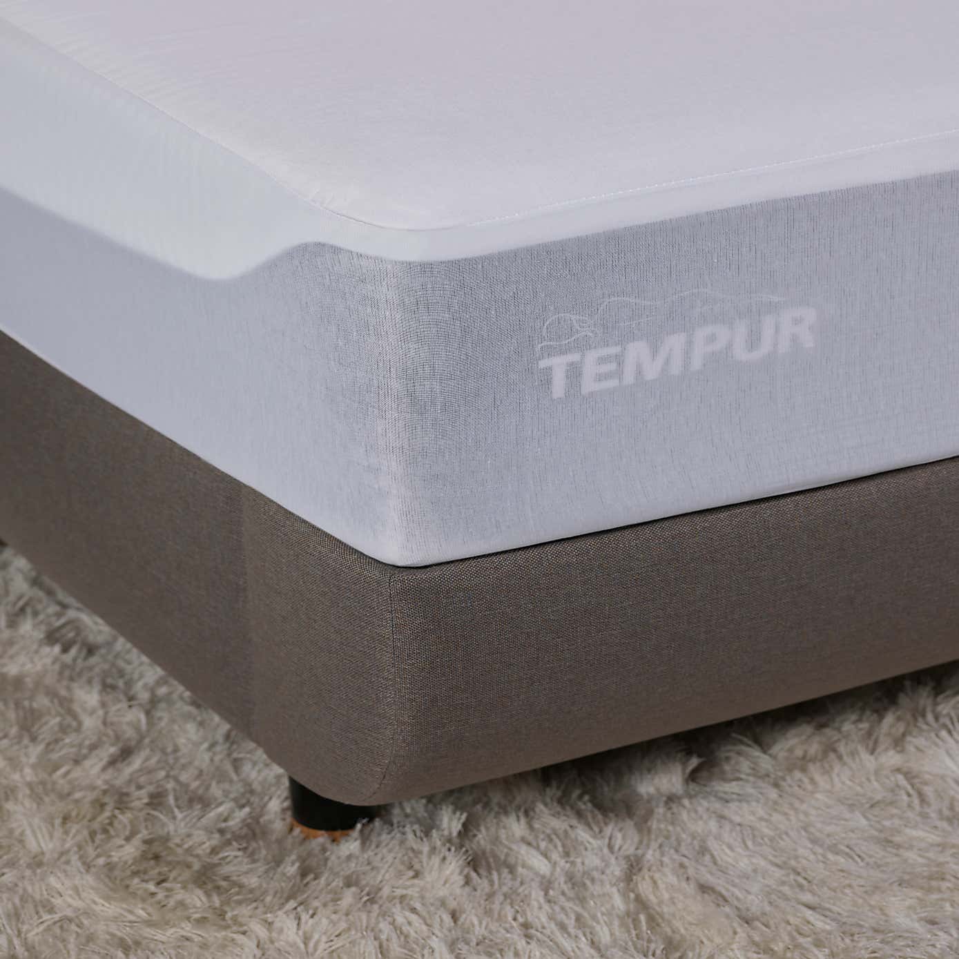 Tempur Home Cooling Mattress Protector