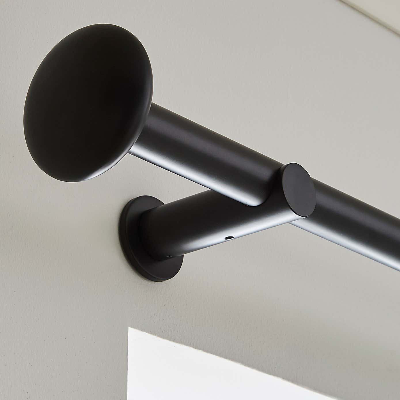 Pebble Fixed Metal Curtain Pole with Rings