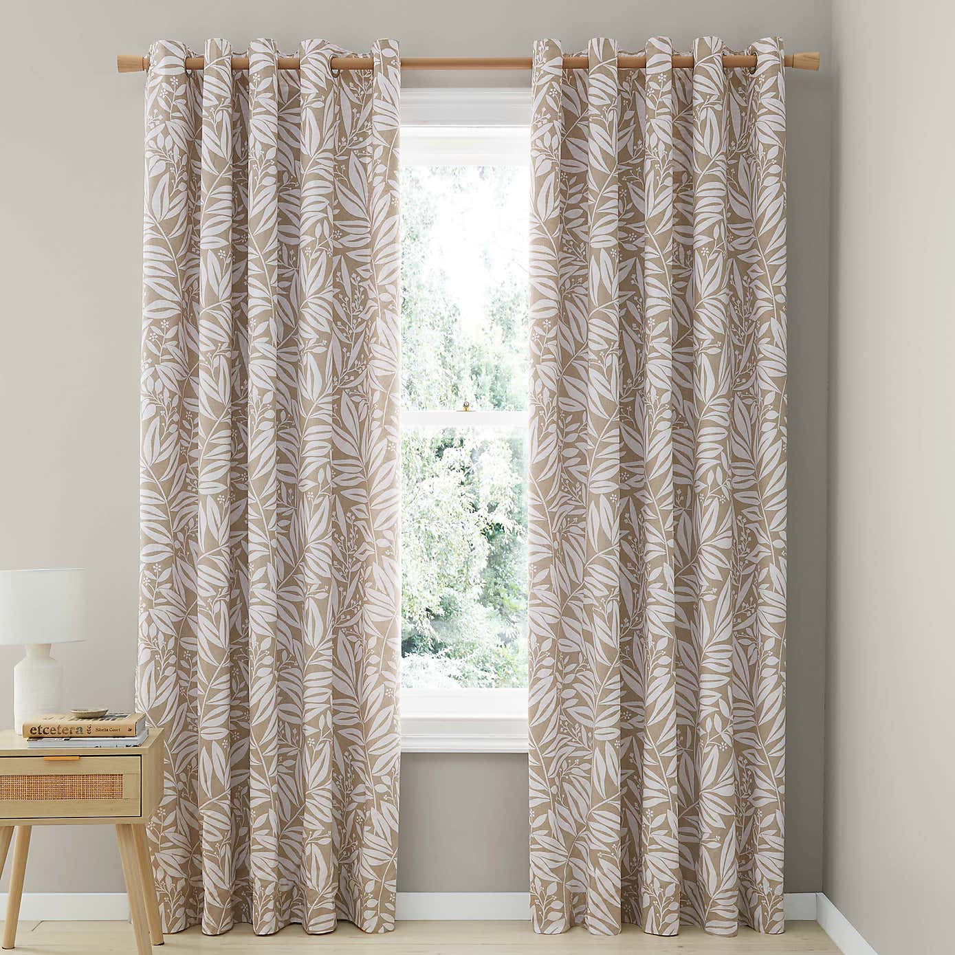 Catherine Lansfield Sorrel Leaves Reversible Eyelet Curtains