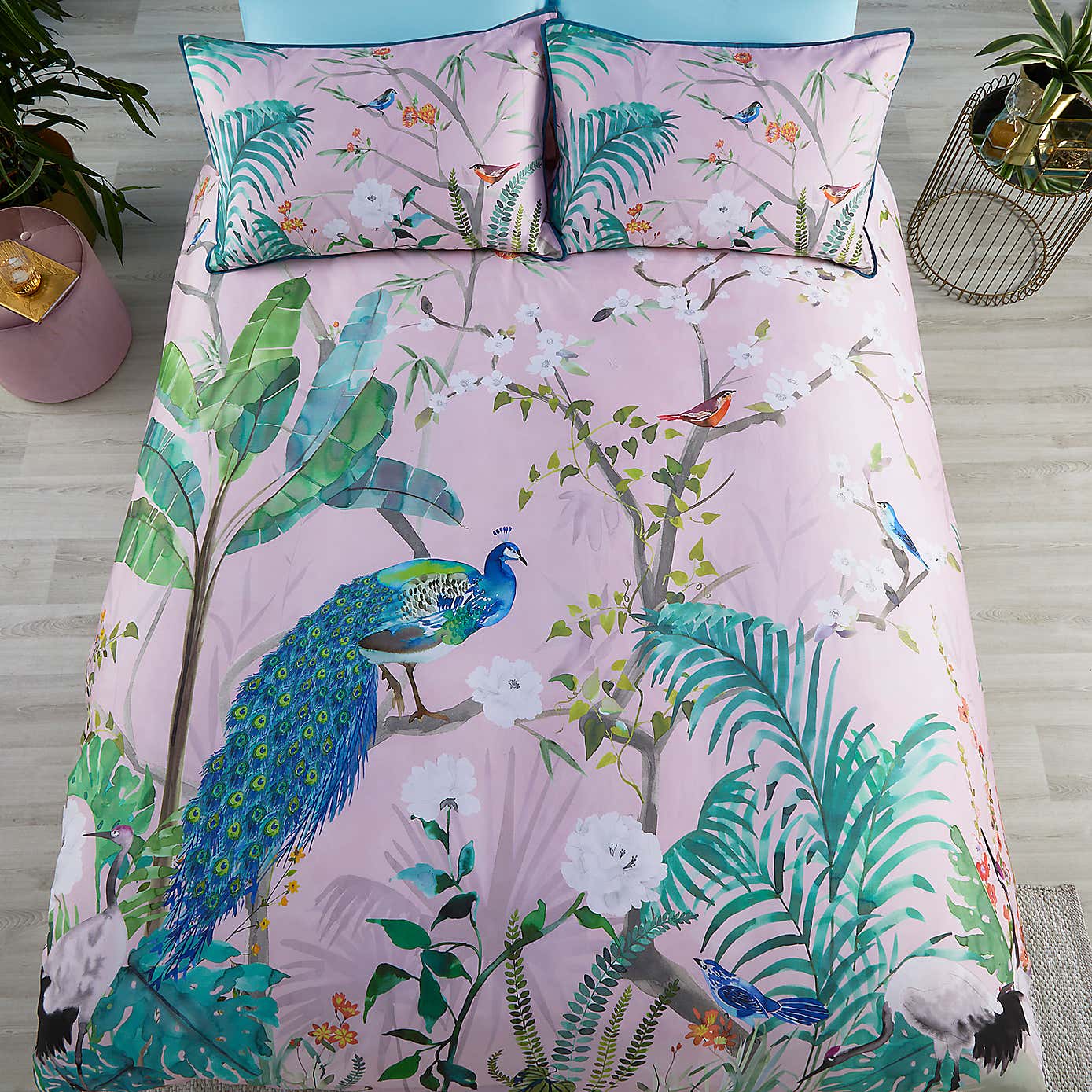 Soiree Peacock Jungle 500 Thread Count Cotton Duvet Cover and Pillowcase Set