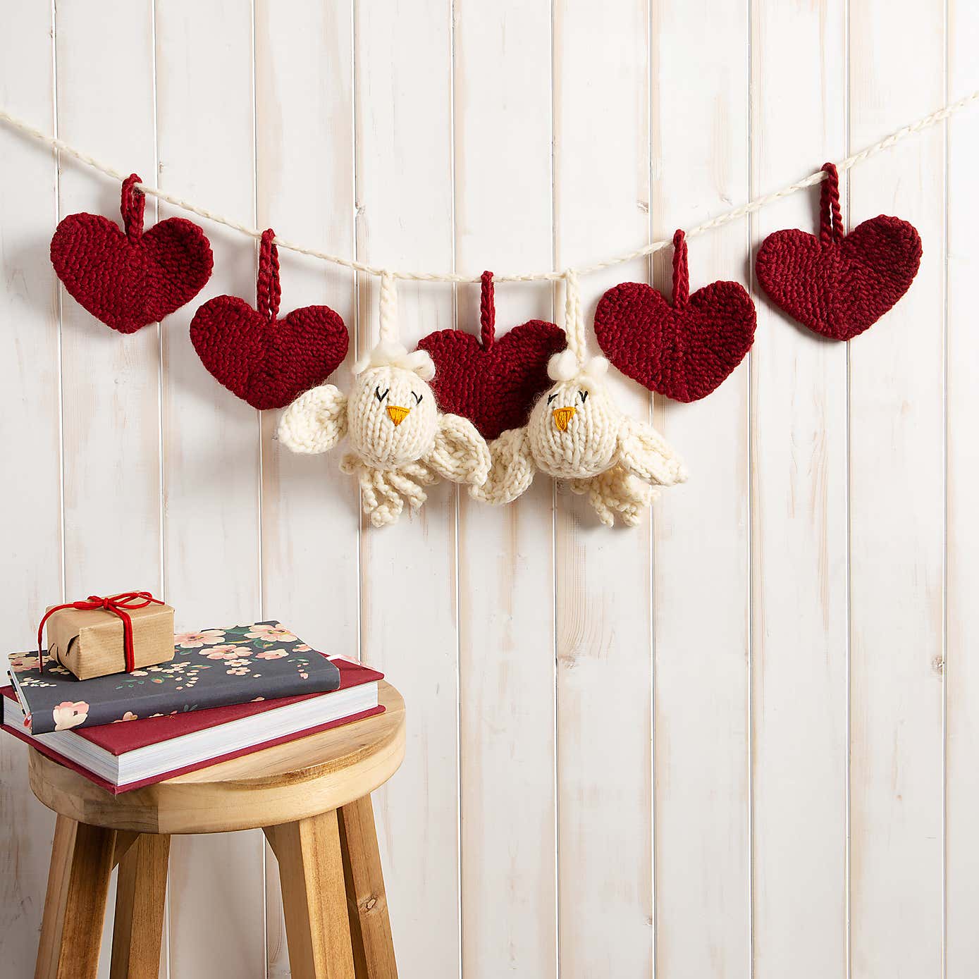 Wool Couture Valentine's Garland Ruby Knit Kit