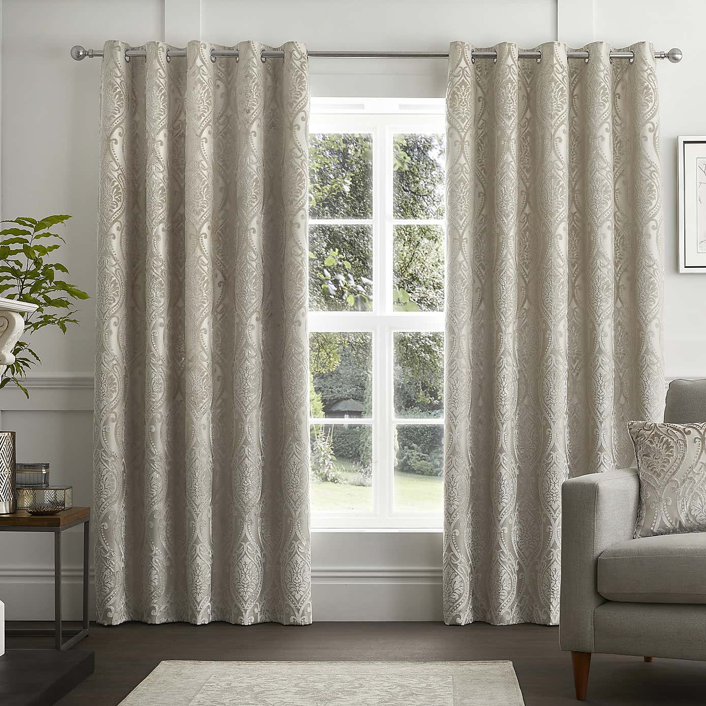 Curtina Chateau Eyelet Curtains