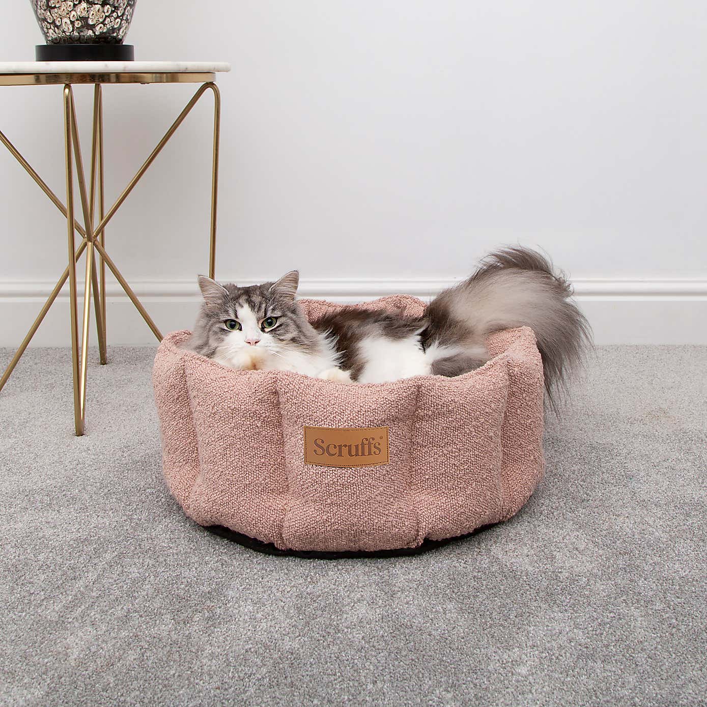 Scruffs Boucle Cat Bed