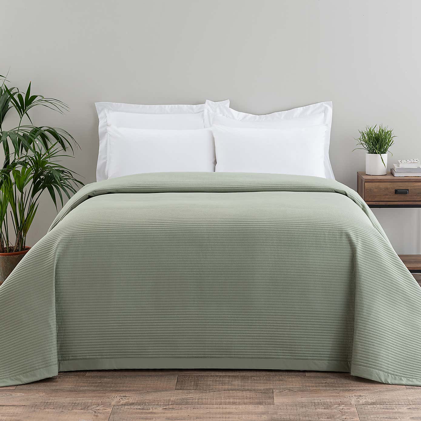 Spencer Pinsonic Natural Bedspread