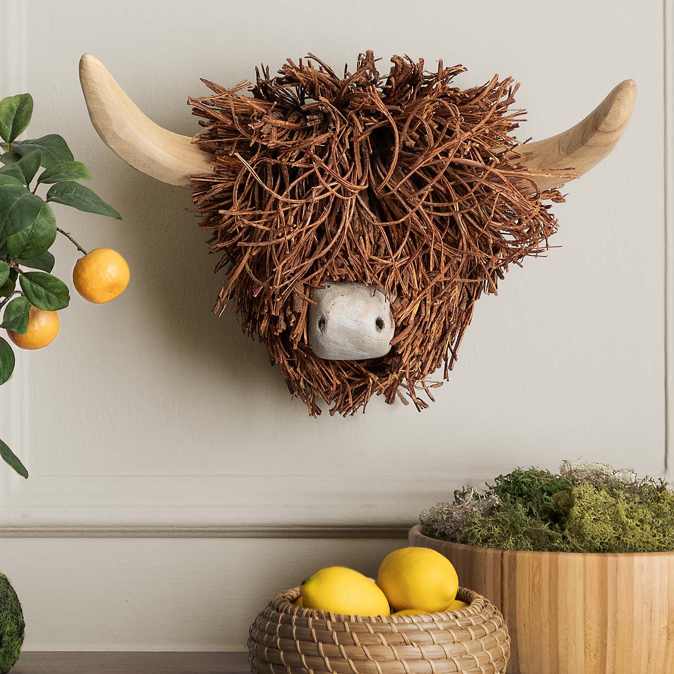 Voyage Maison Hewie Wall Mounted Highland Cow Ornament