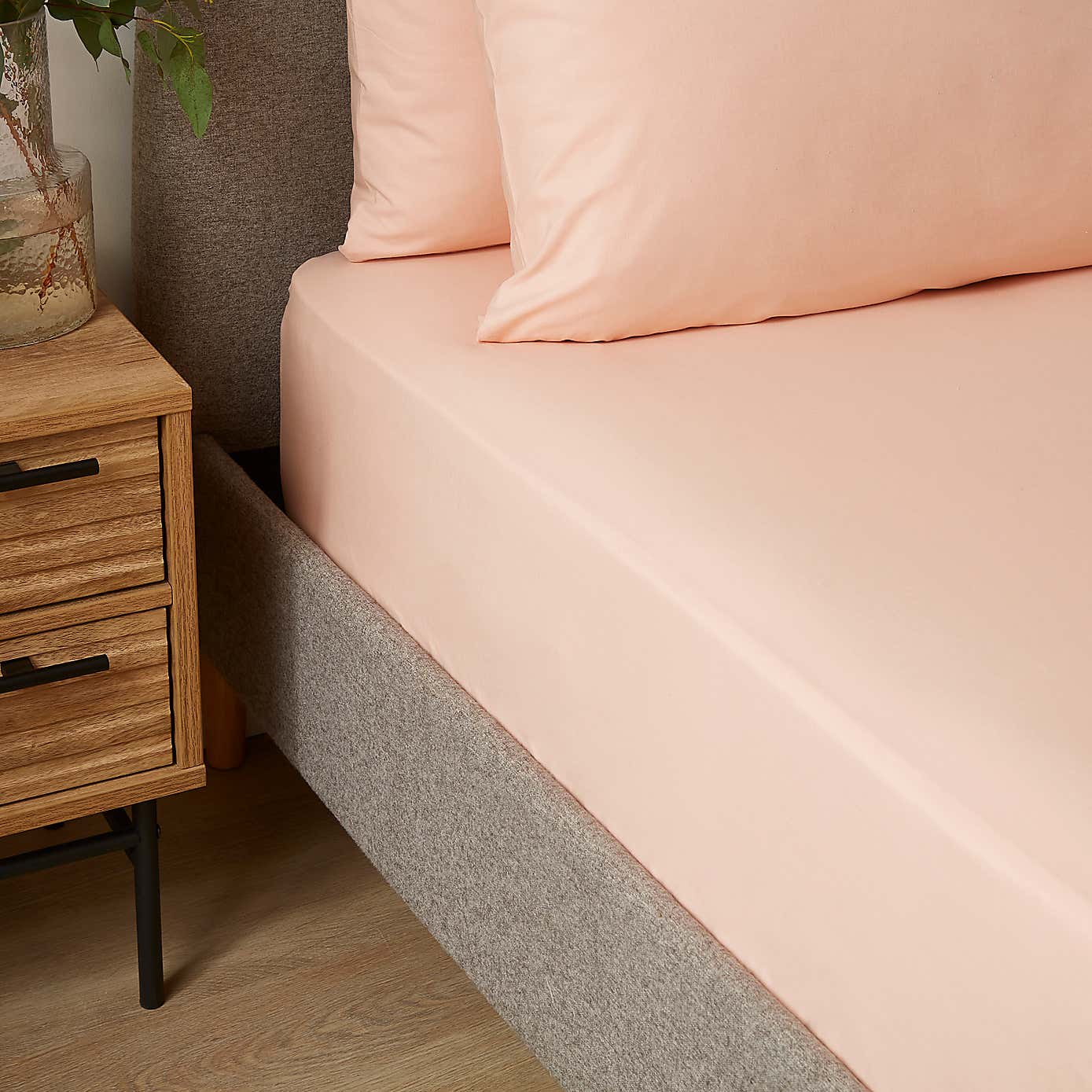 Soft Cotton Plain Fitted Sheet