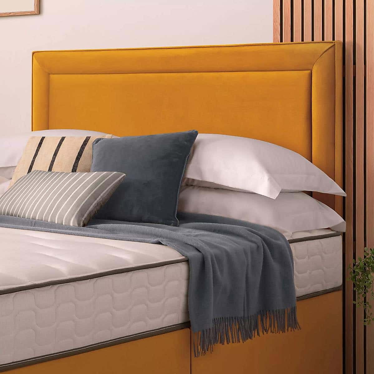 Silentnight 2 Drawer Divan Bed With Velvet Malvern Headboard