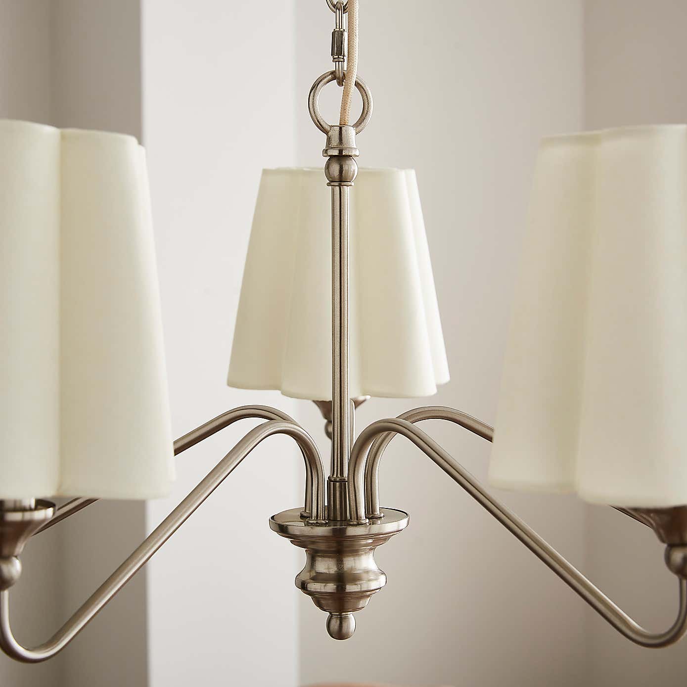 Nancy Metal 5 Light Chandelier