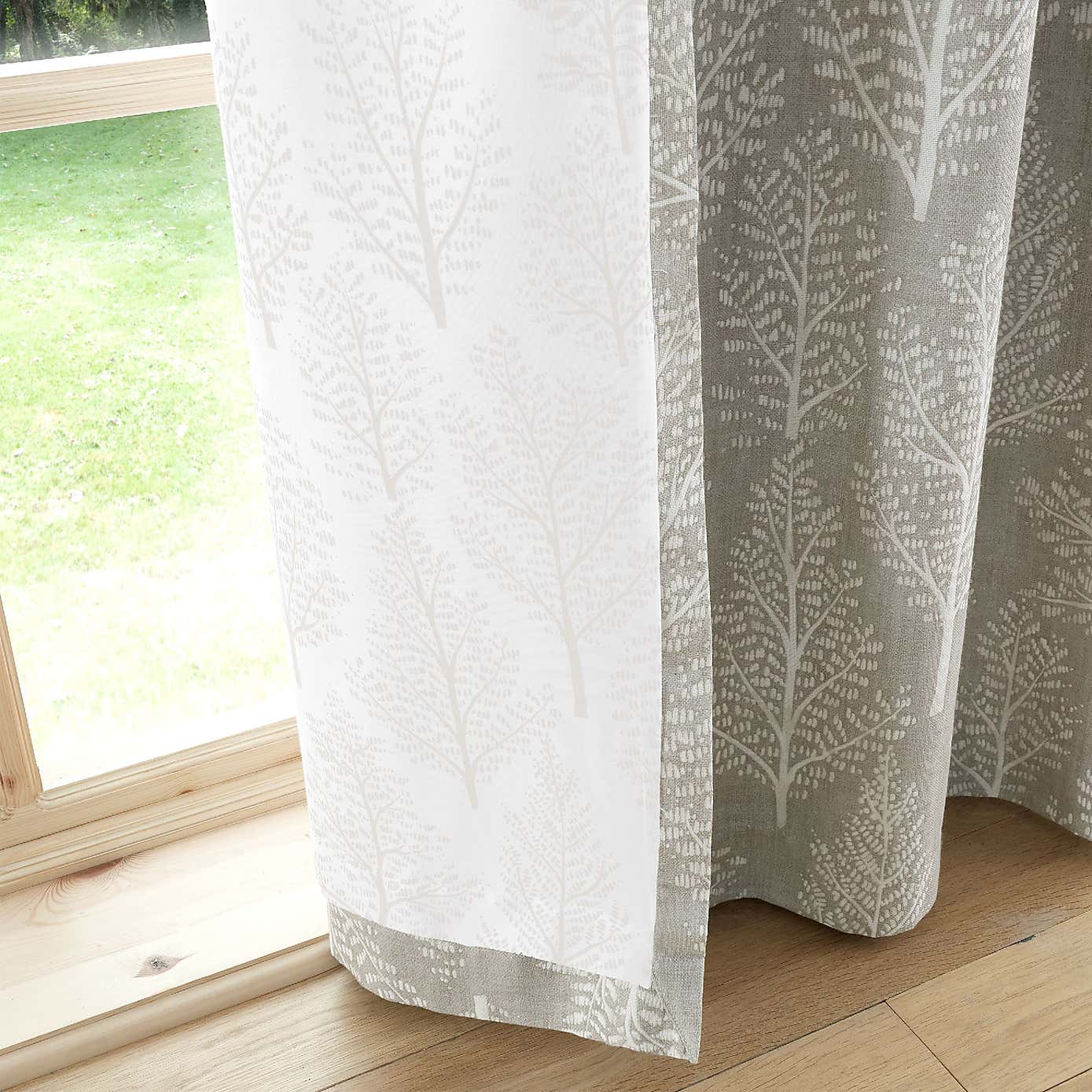 Catherine Lansfield Alder Trees Eyelet Curtains